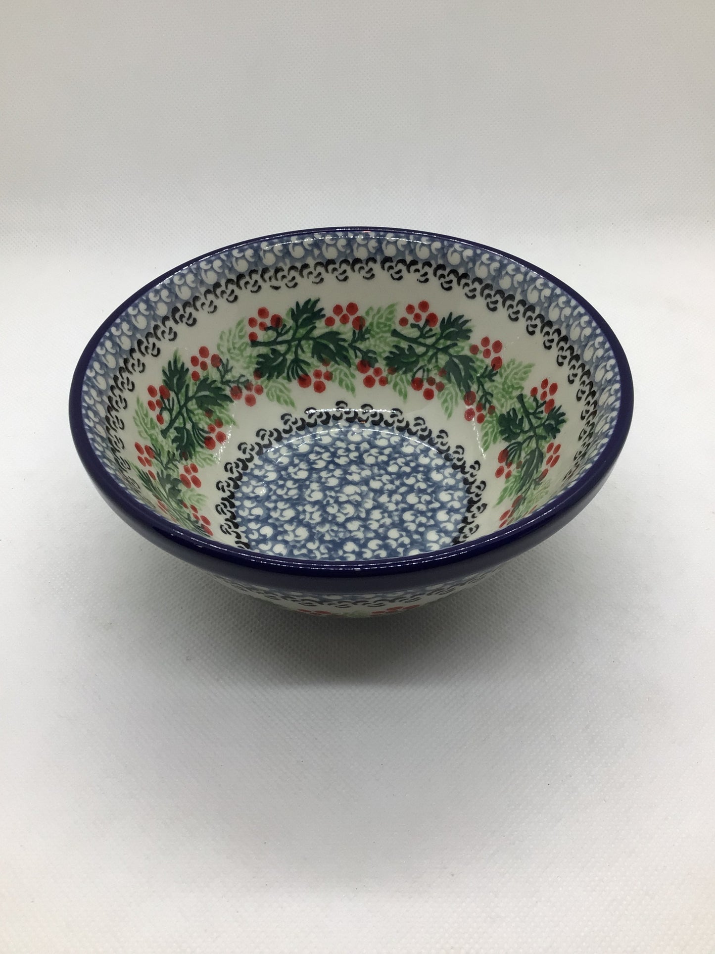 Holly Berry Nesting Salad/Cereal Bowl 5.5"