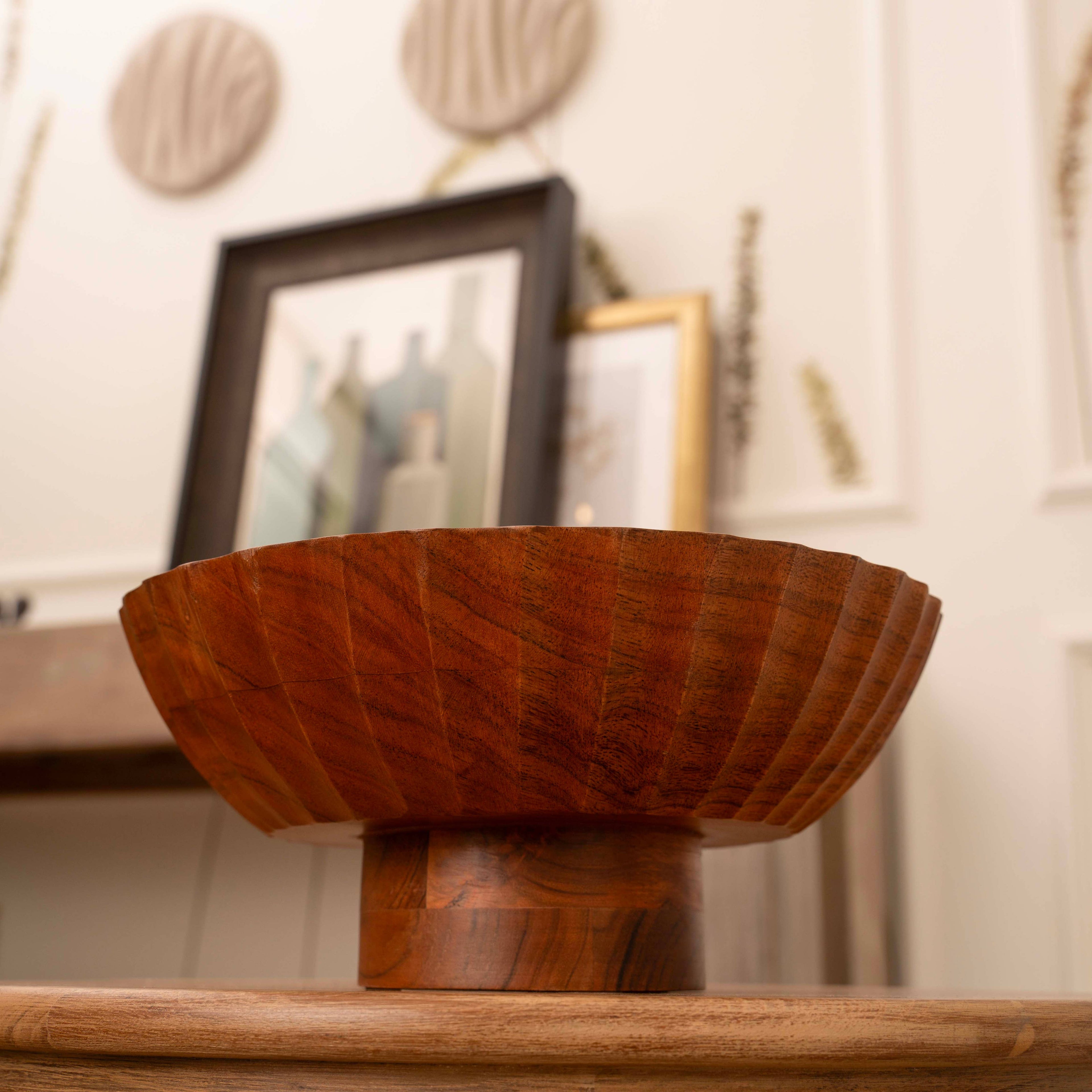 LuxeDesigns Co LLC - Acacia Wood Footed Bowl– Handcrafted Decorative Fruit Bowl