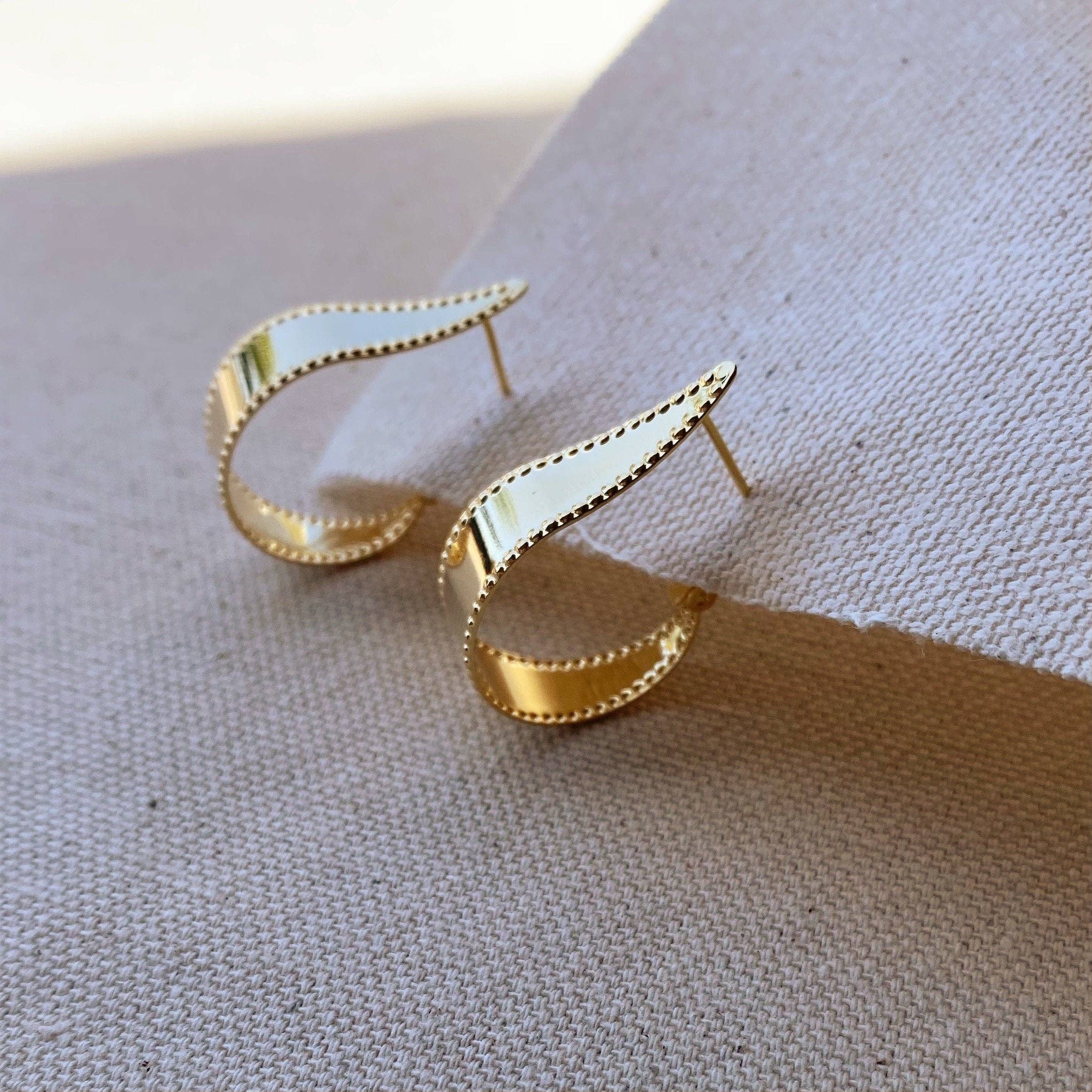 GoldFi - 18k Gold Filled Hoop Earrings