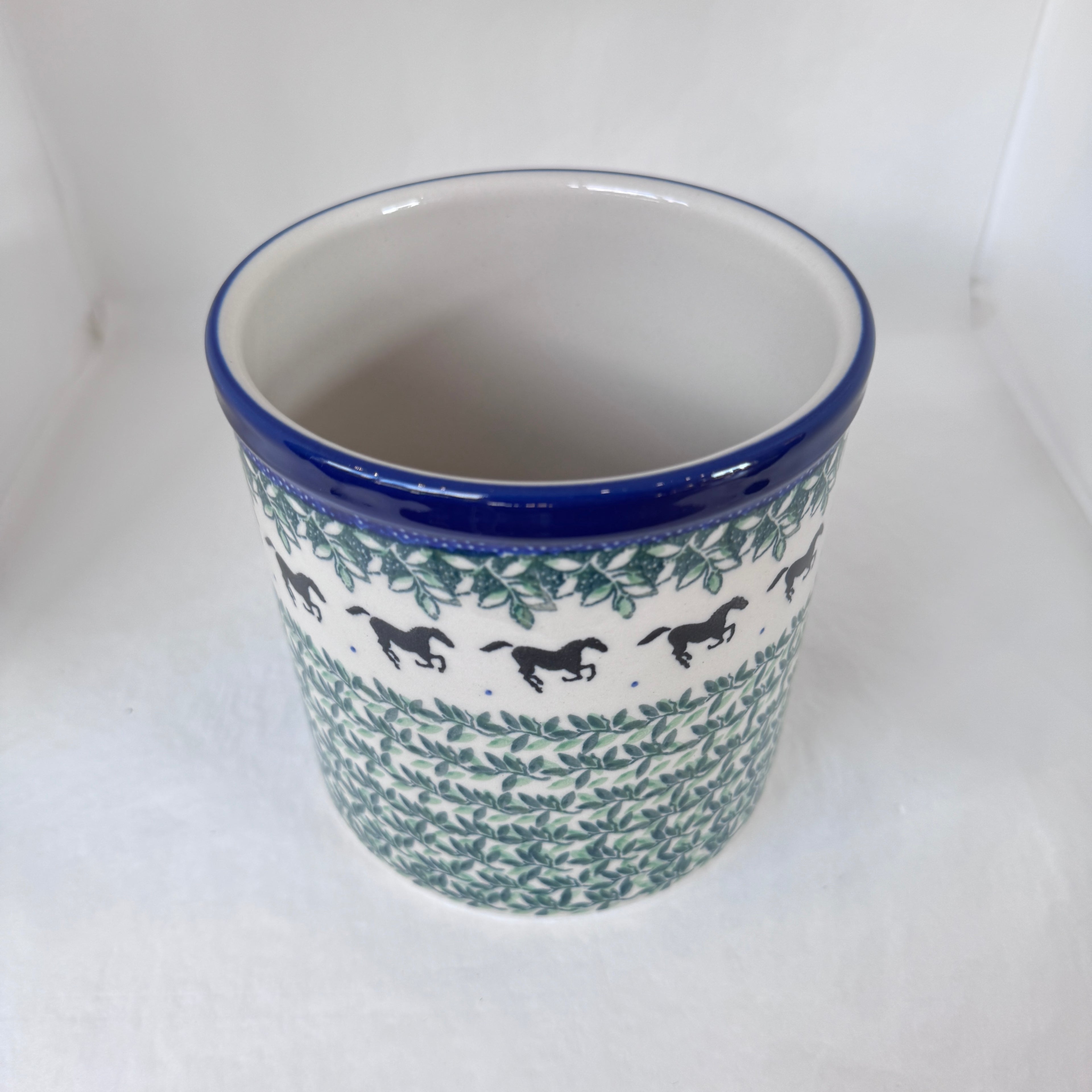Black Beauty Utensil Holder 5.5"