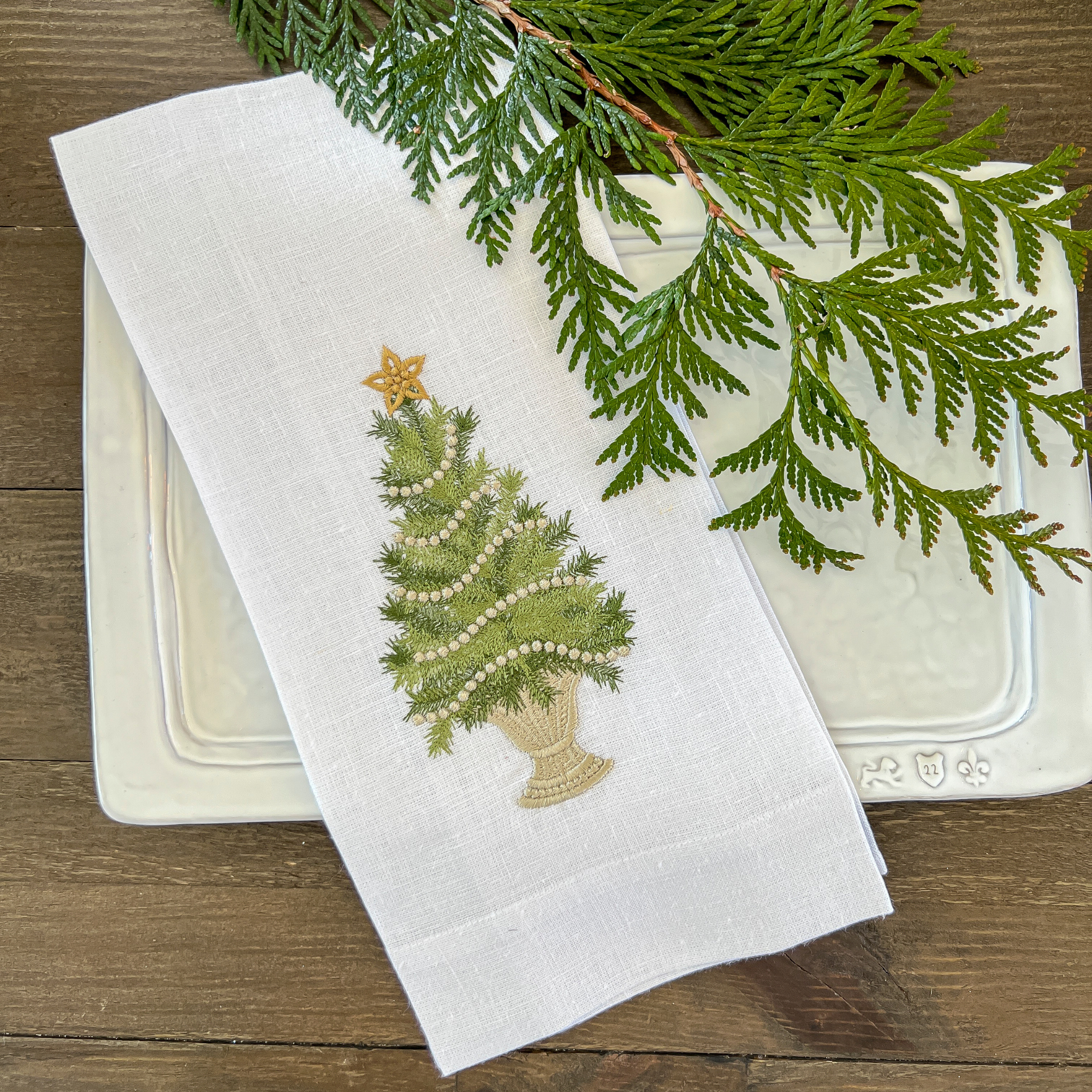 Arte Italica & Crown Linen Designs - Christmas Tree with Gold Trim Linen Towel - Christmas