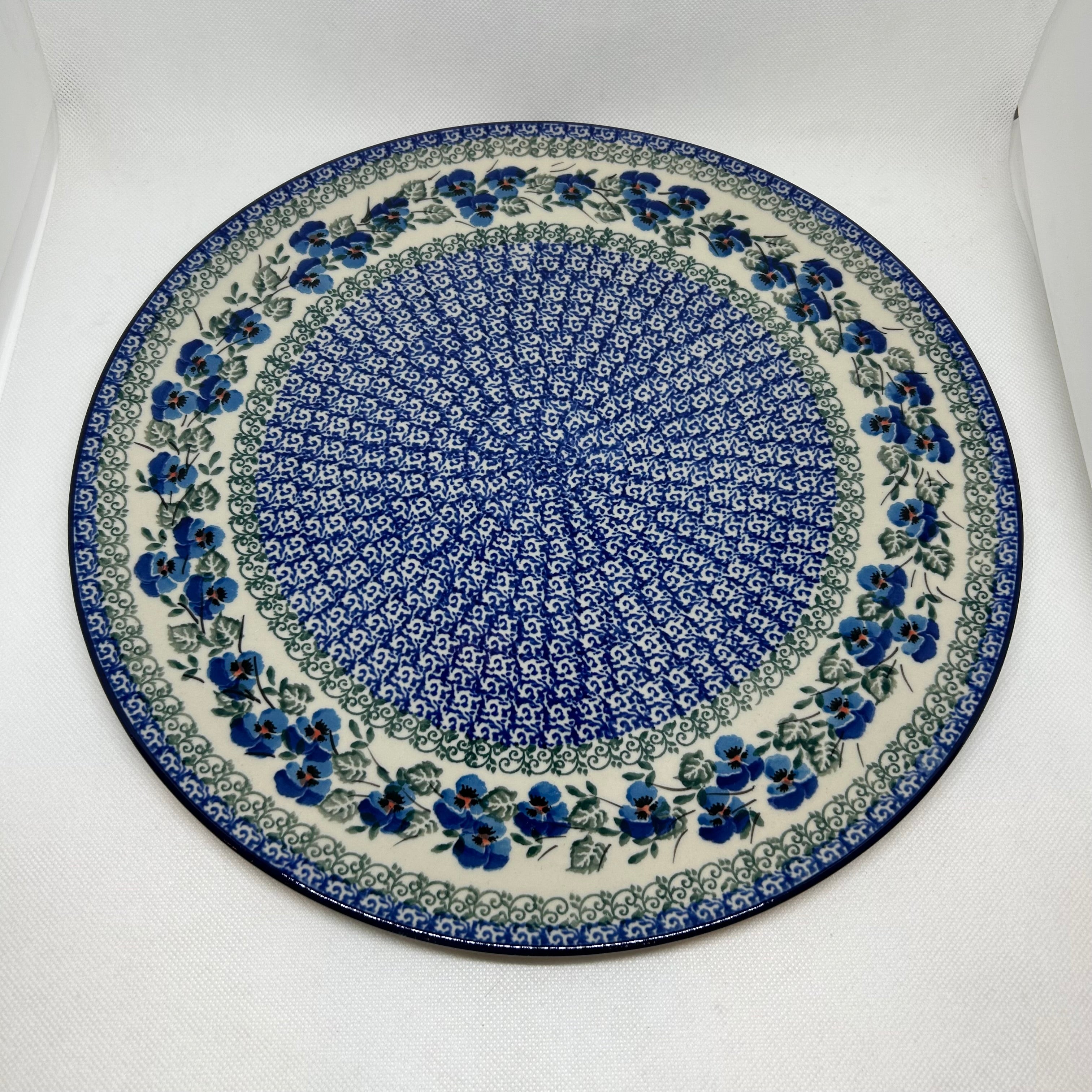 Winter Viola Pizza Platter