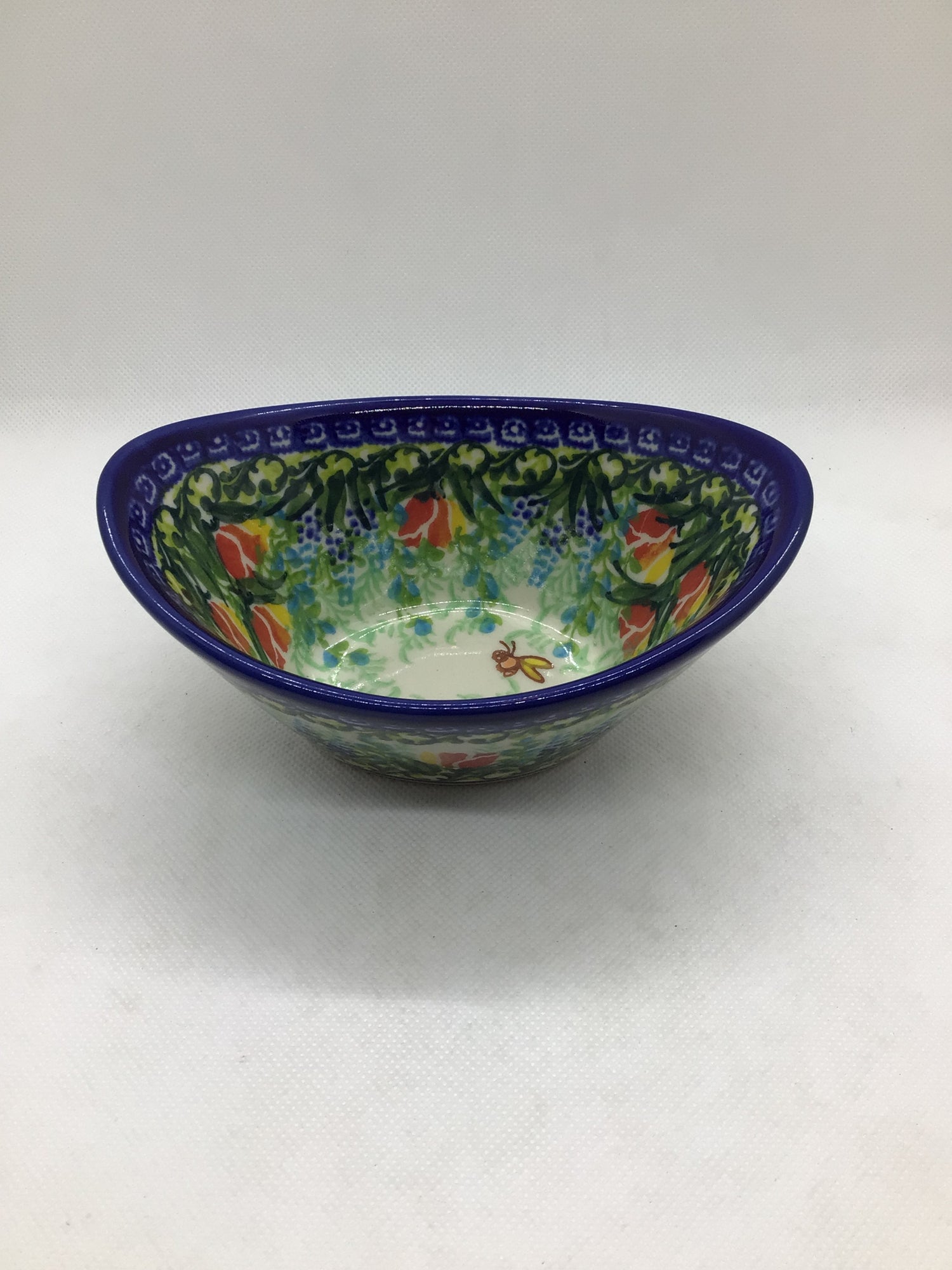 KALICH Tropical Tulip with Bee Tub Bowl 5.5"