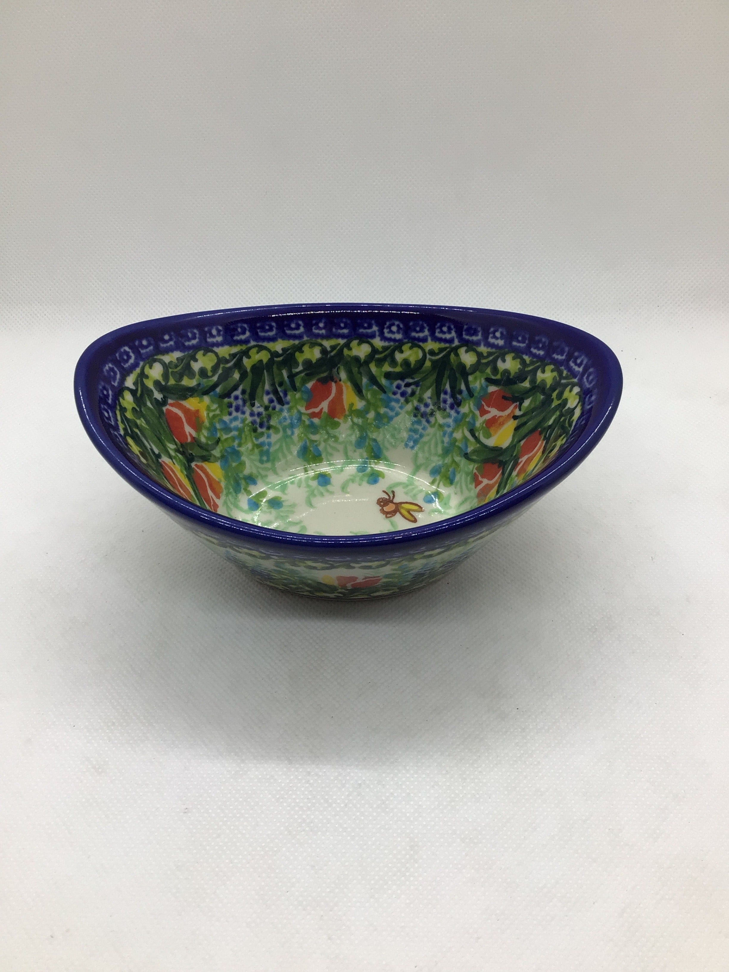 KALICH Tropical Tulip with Bee Tub Bowl 5.5"