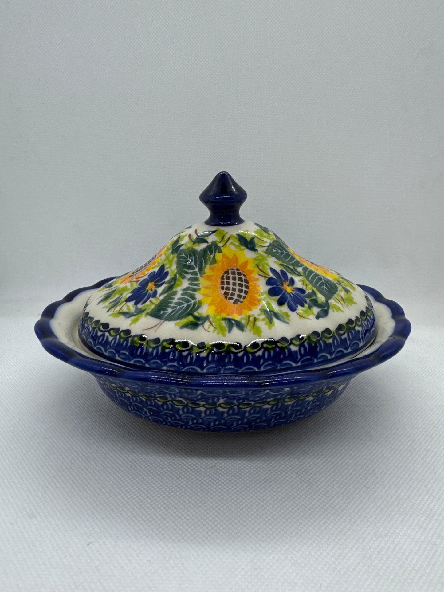 KALICH Sunflower Fields Scalloped Butter Dish