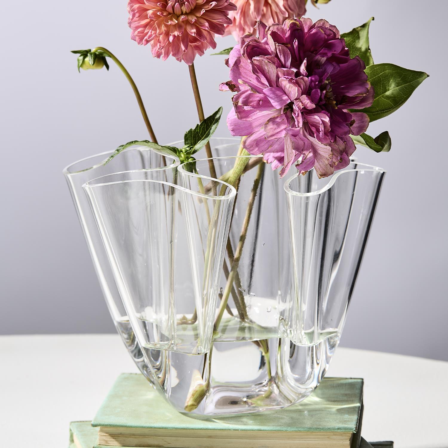 Acrylic Handkerchief Vase