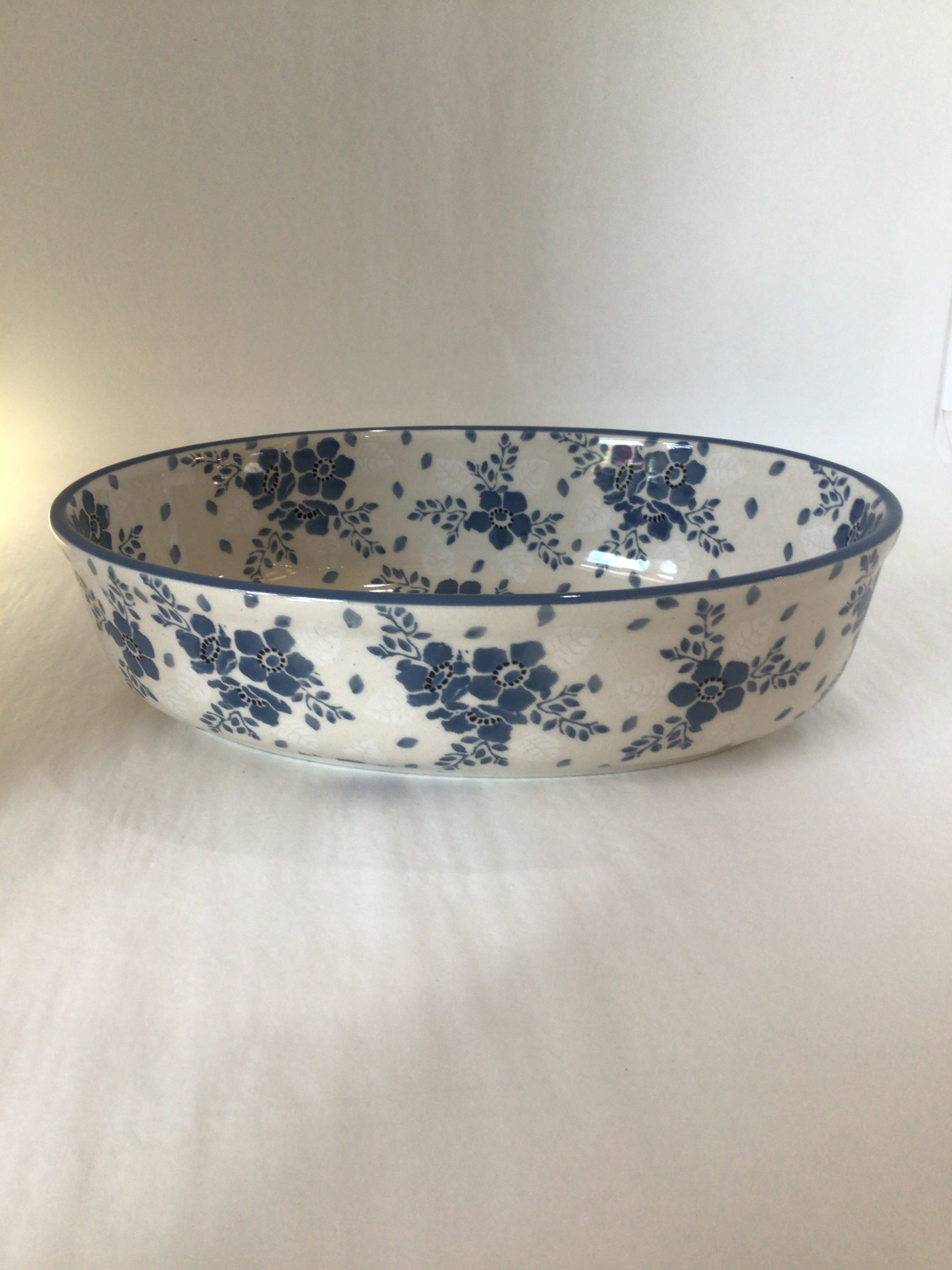 Blue Velvet Oval Baker 8"