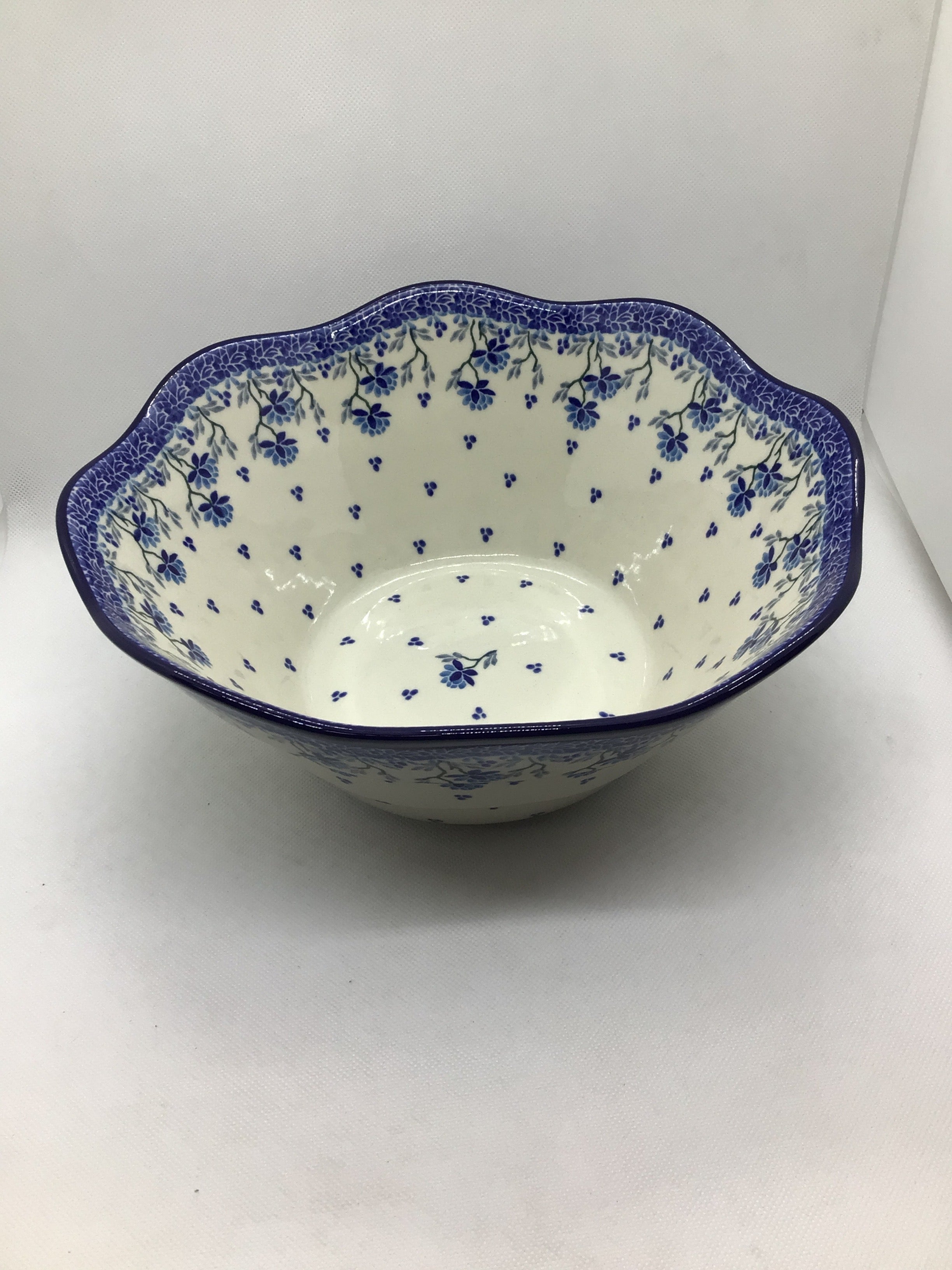 Clover Fields Wavy Edge Bowl 10"