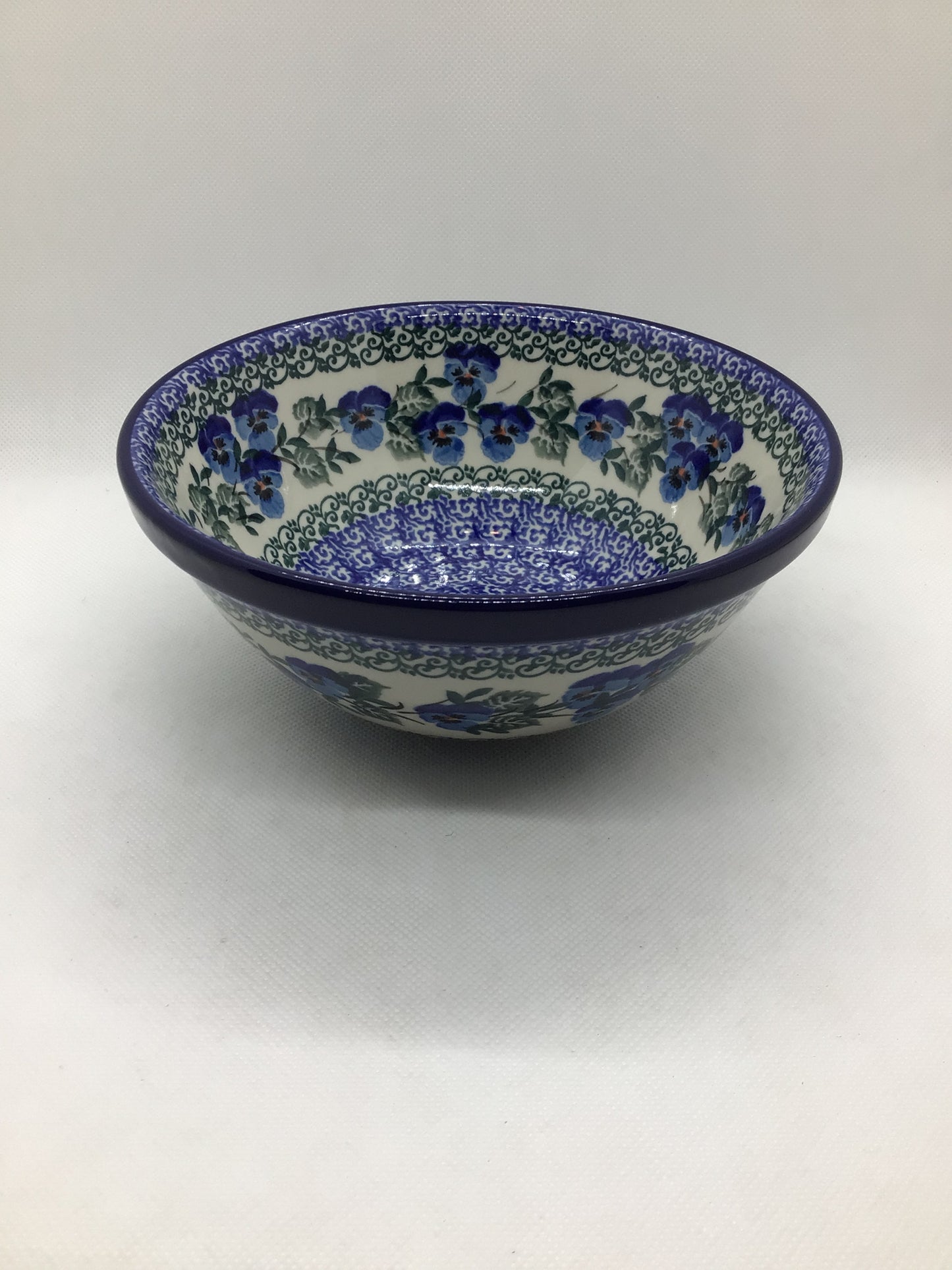 Winter Viola Nesting Bowl 6.5"