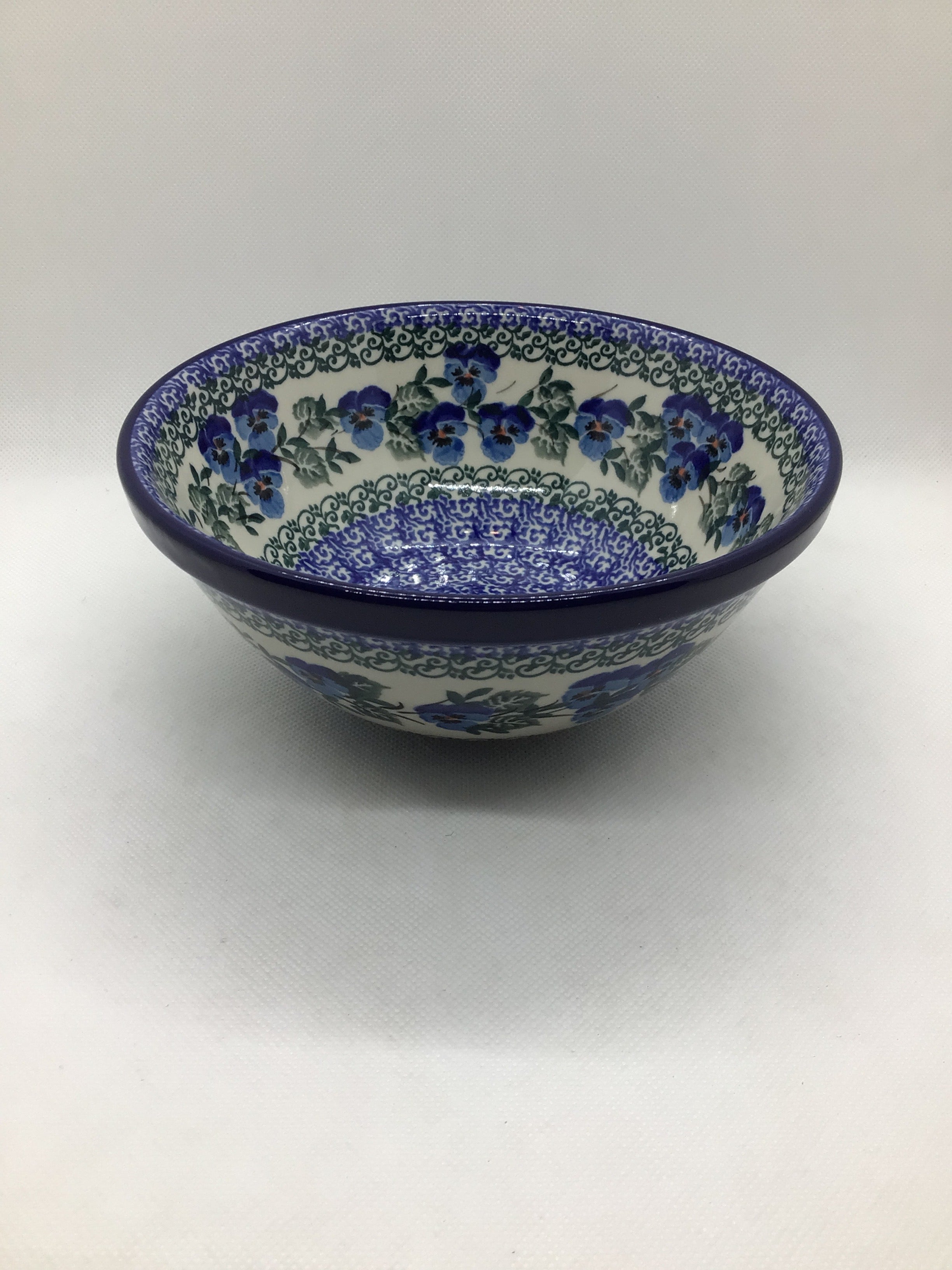 Winter Viola Nesting Bowl 6.5"