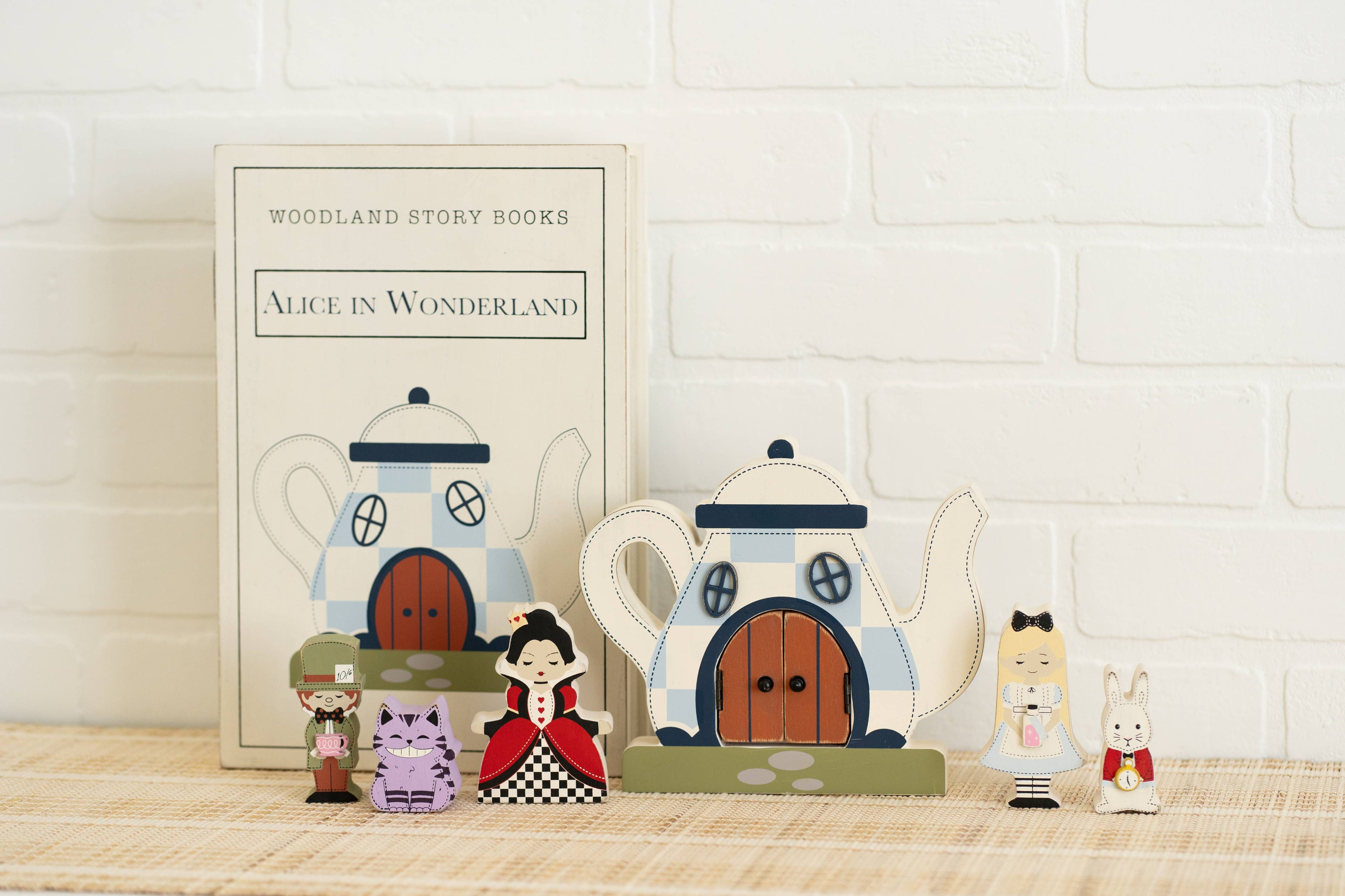 Adams & Co. Woodland Storybook Gift Set Alice Wonderland