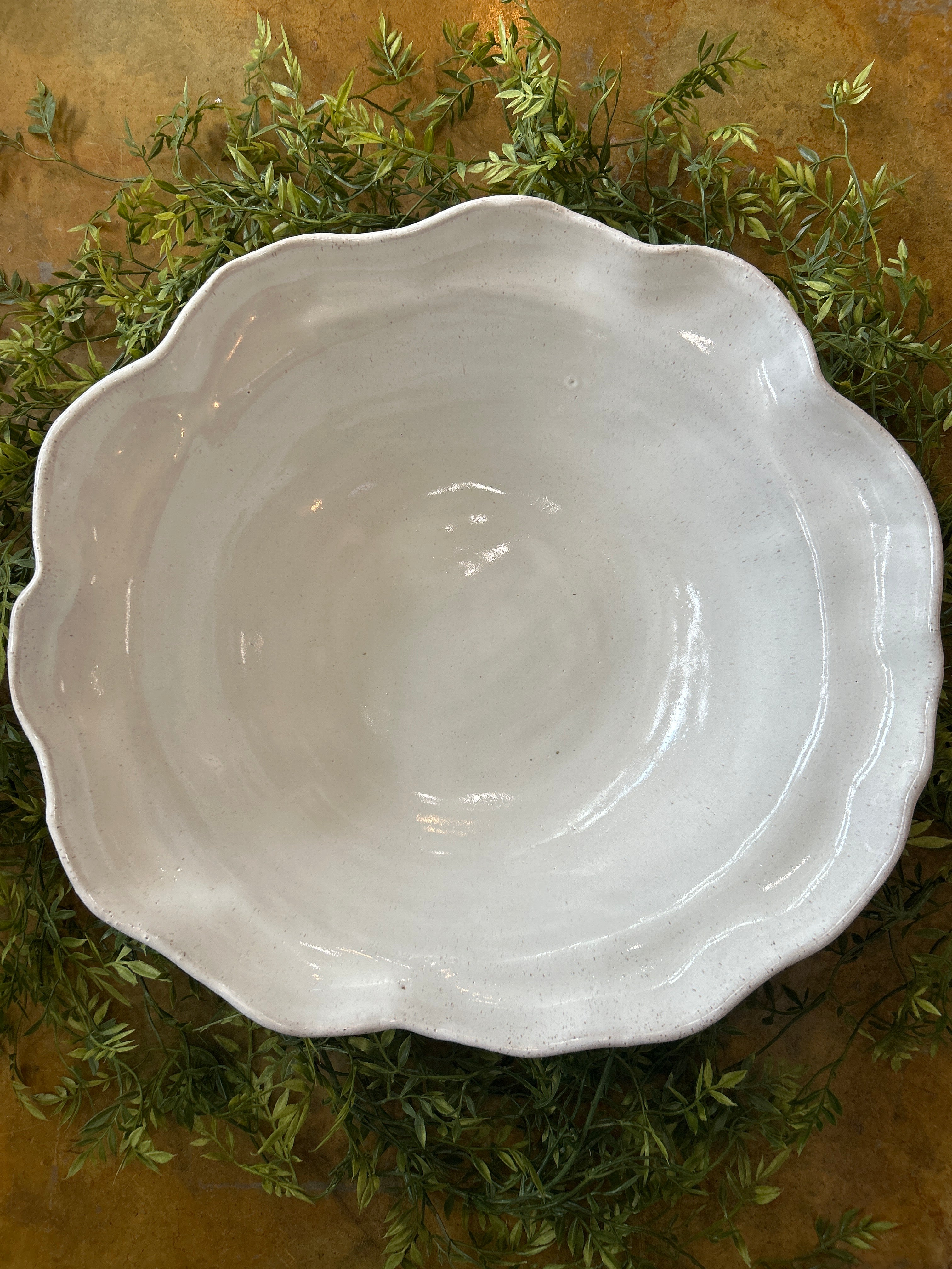 18" Bowl-Eyelet White