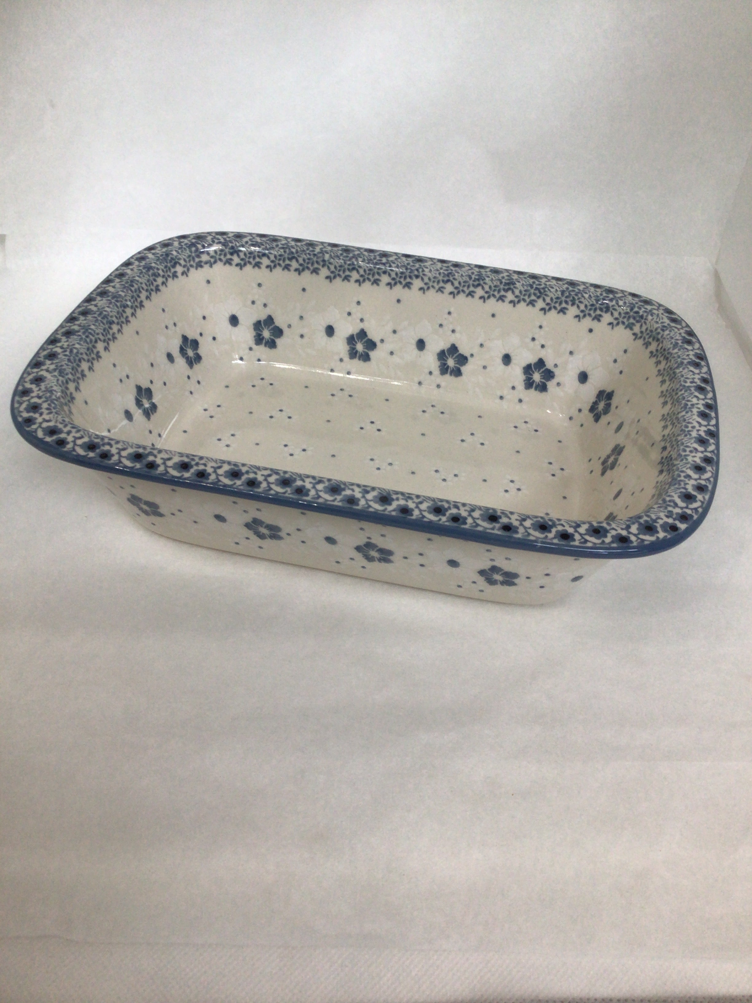 Simple Elegance Rectangular Baker w/Rim