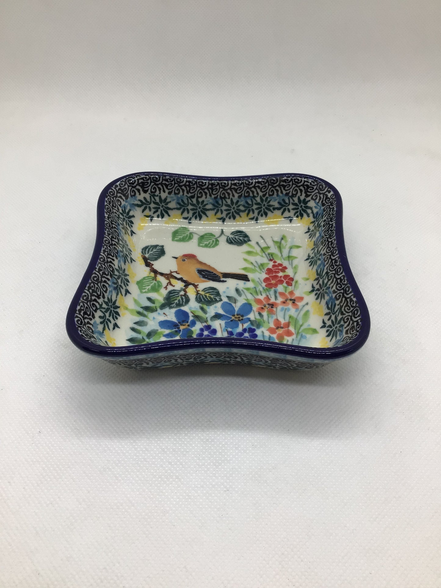 U5098 Shallow Fluted Square Bowl