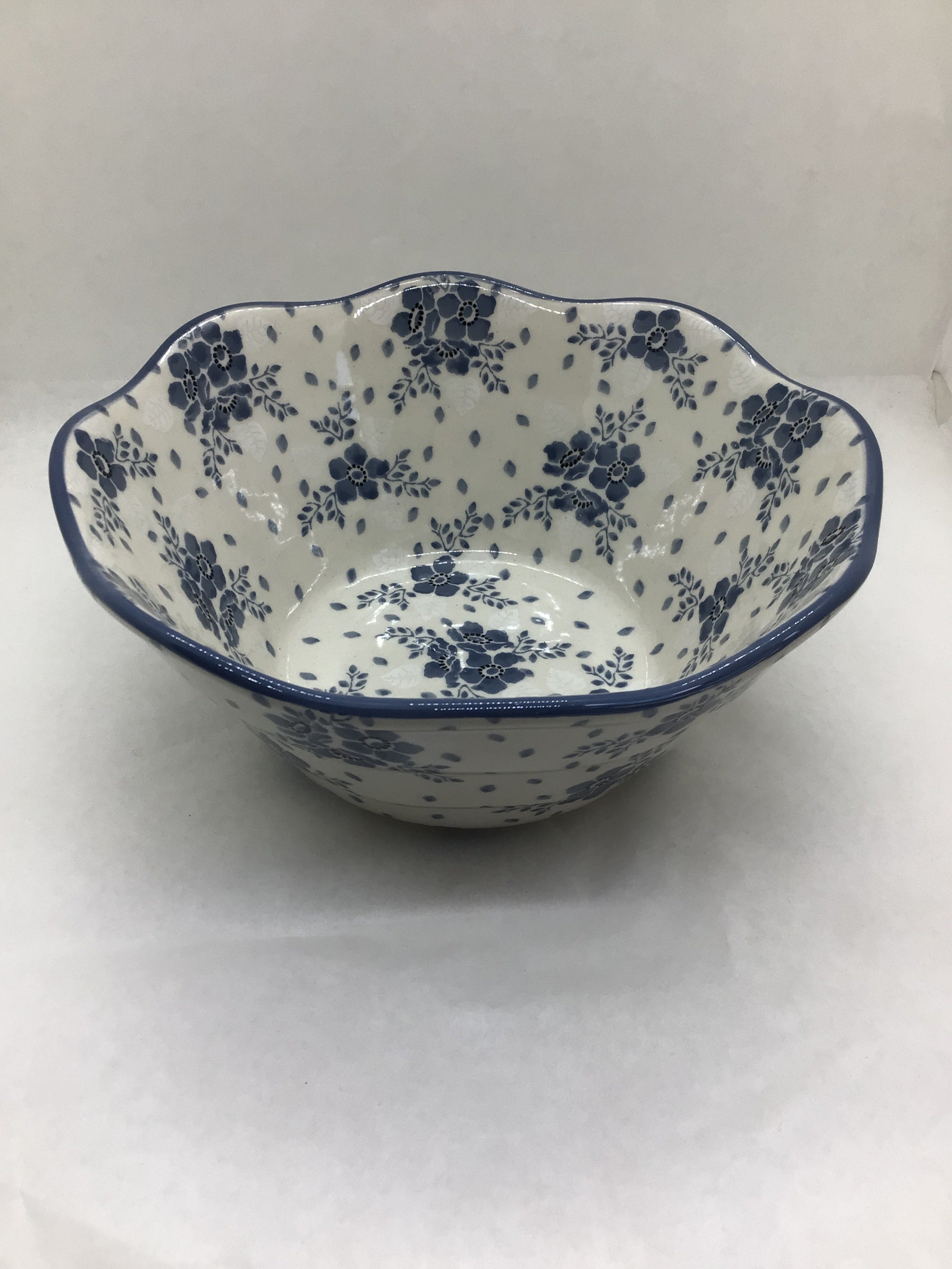 Blue Velvet Wavy Edge Bowl 8"