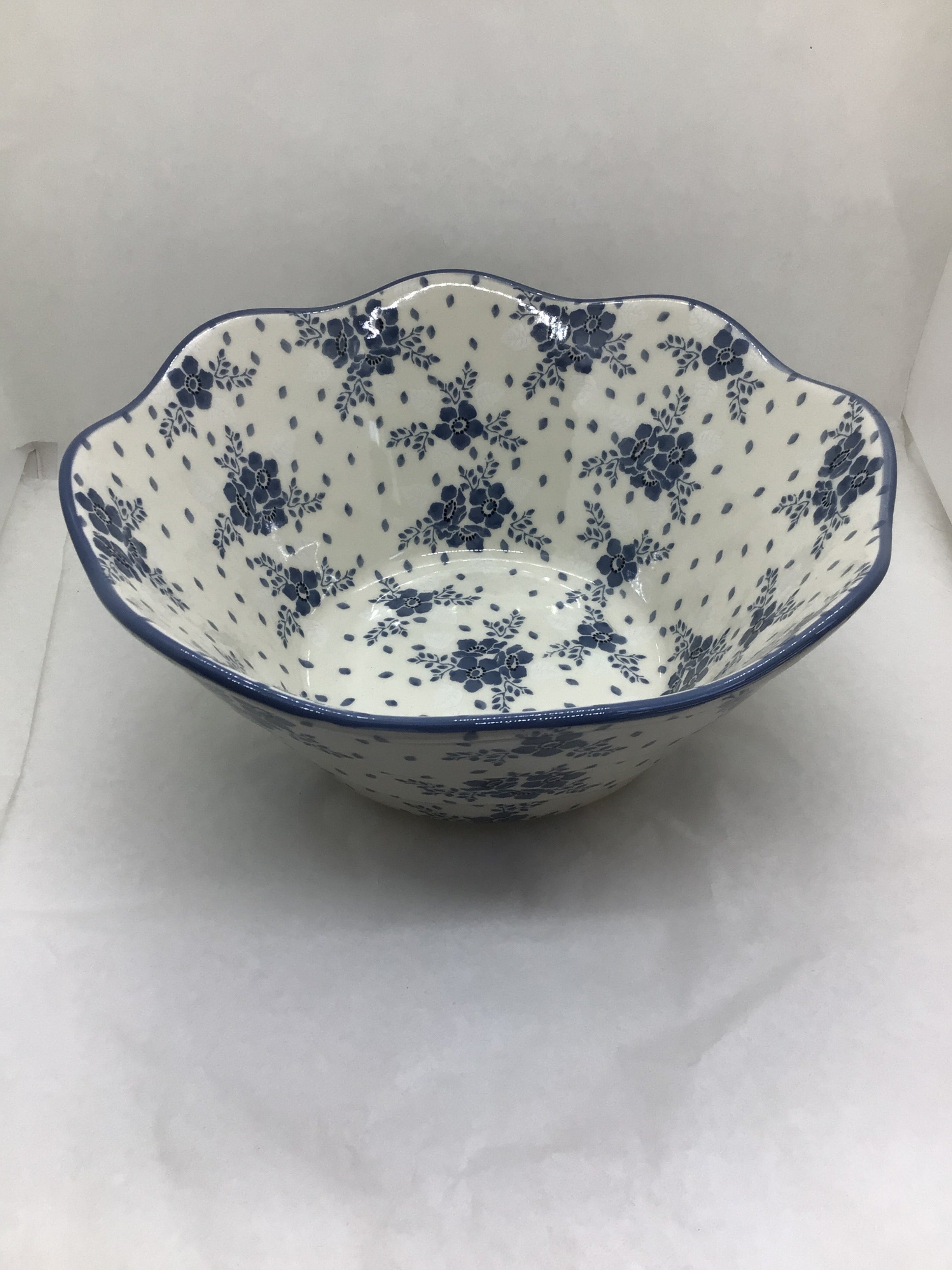 Blue Velvet Wavy Edge Bowl 10"