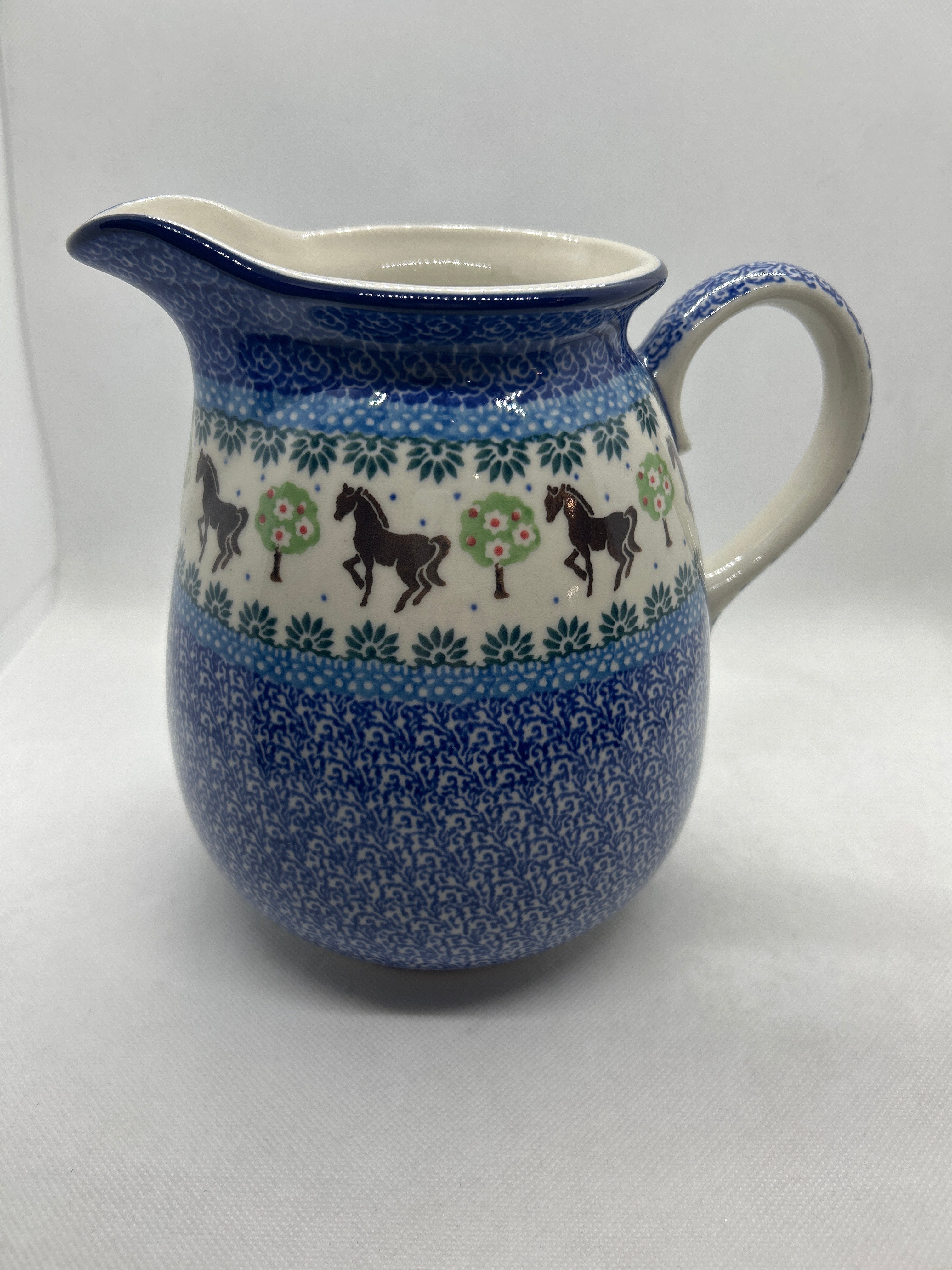 Brown Horse Pitcher 2QT
