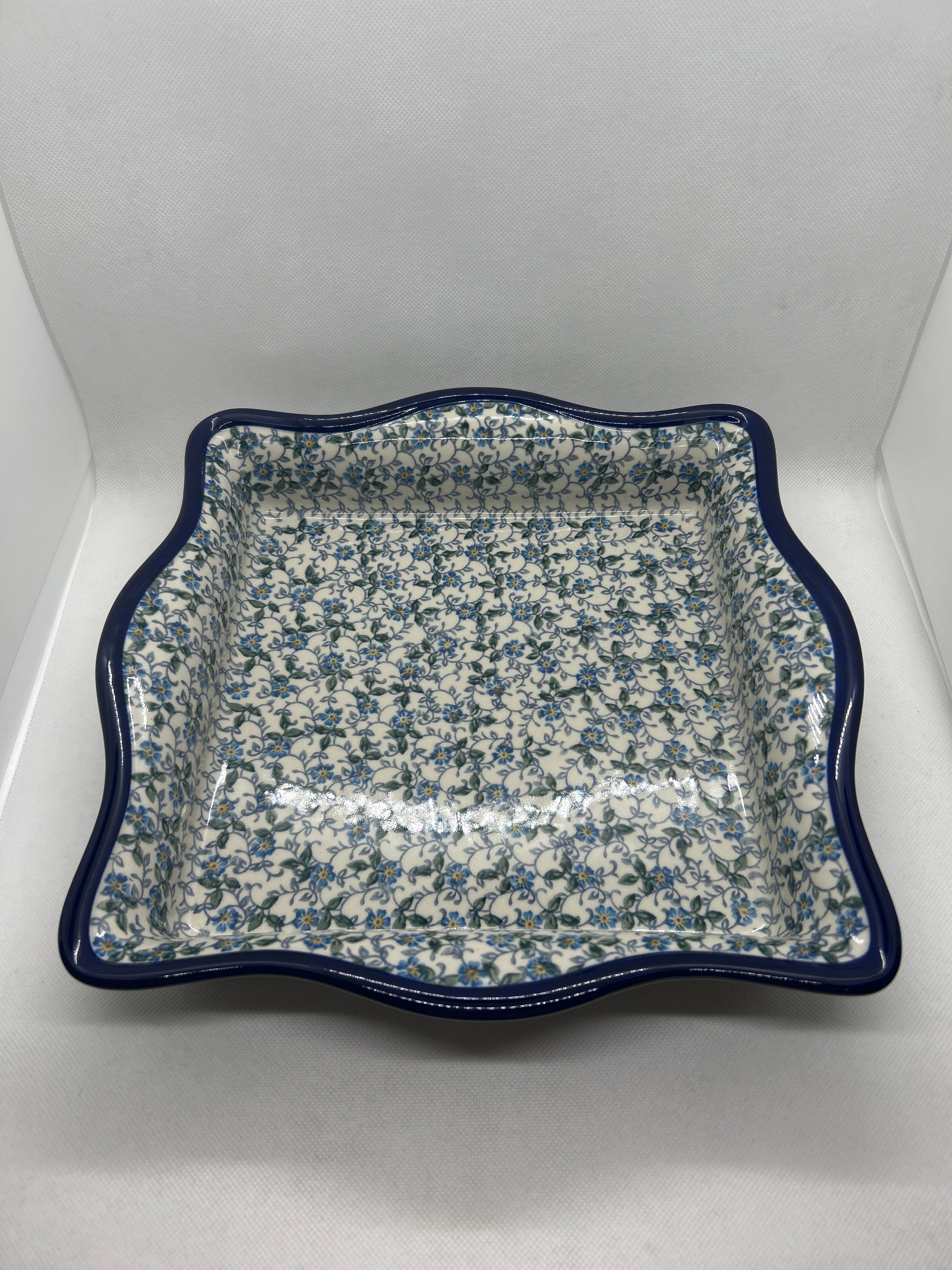 Sapphire Square Fluted Edge