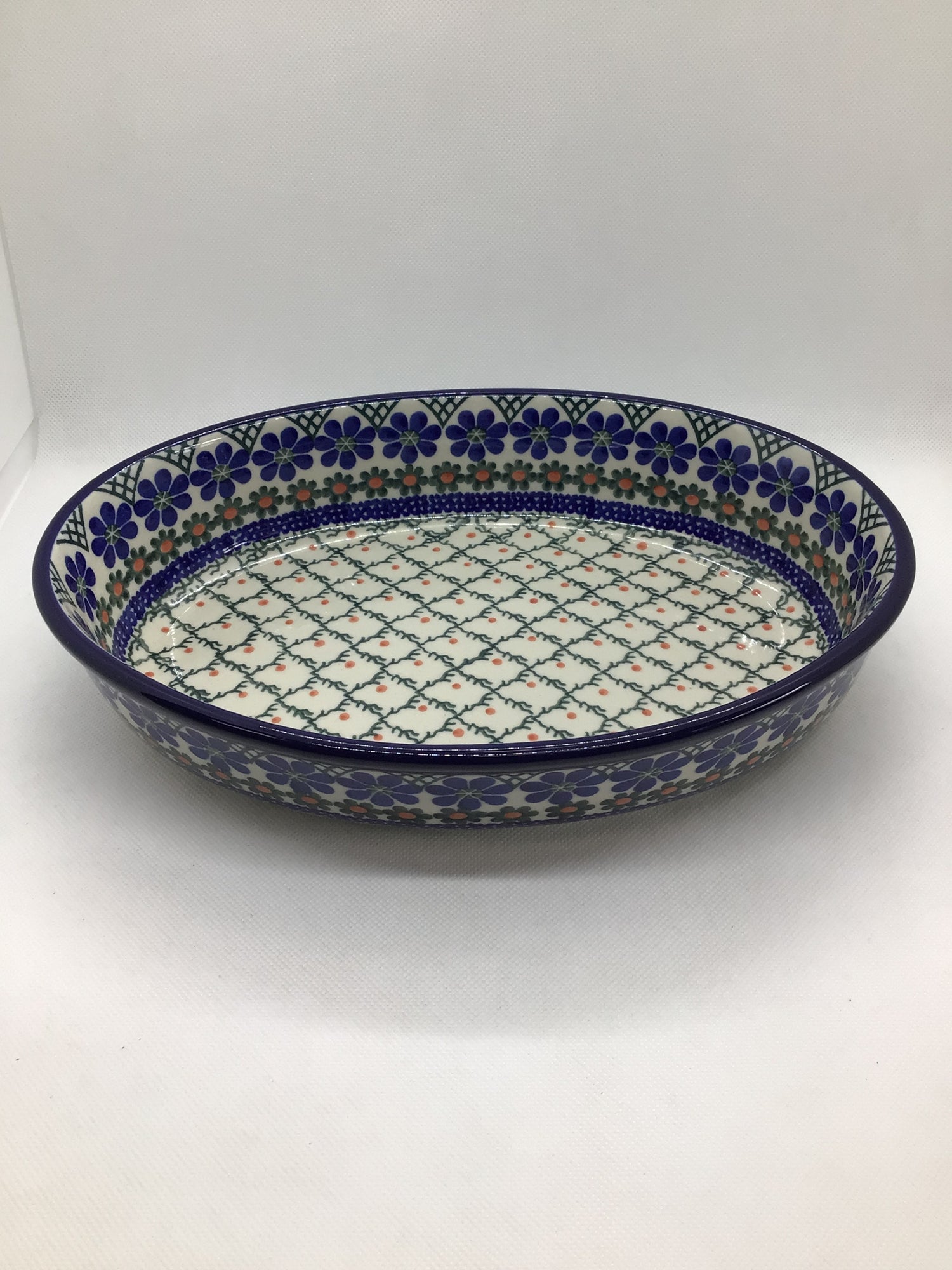 Primrose Oval Baker 10.5"