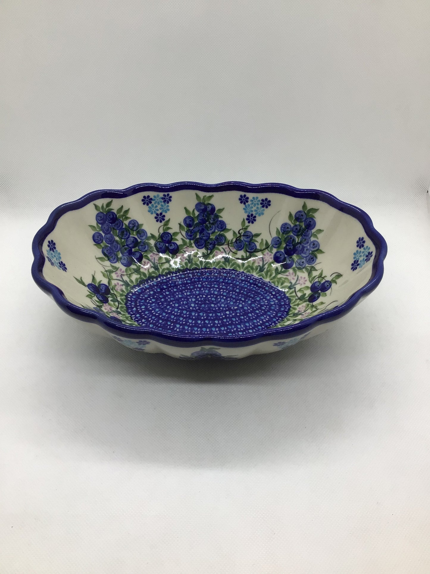 KALICH Blueberry Bundle Ruffle Oval Bowl
