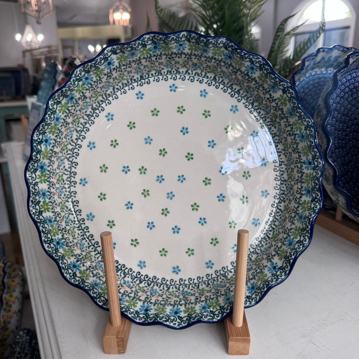 Summer Sparkle Fluted Pie Baker
