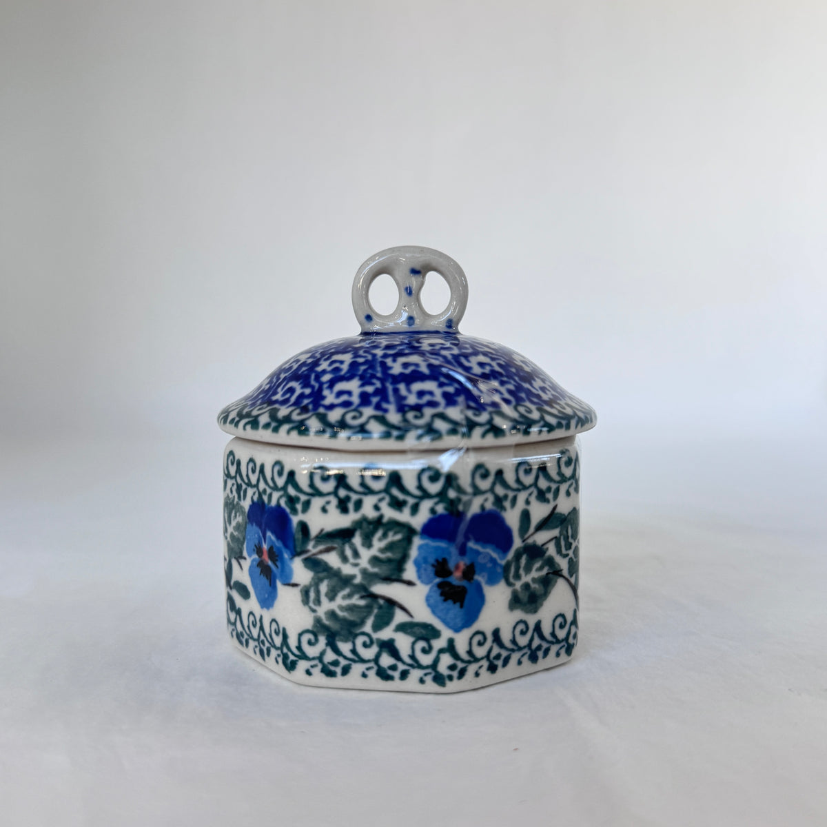Winter Viola Trinket Box