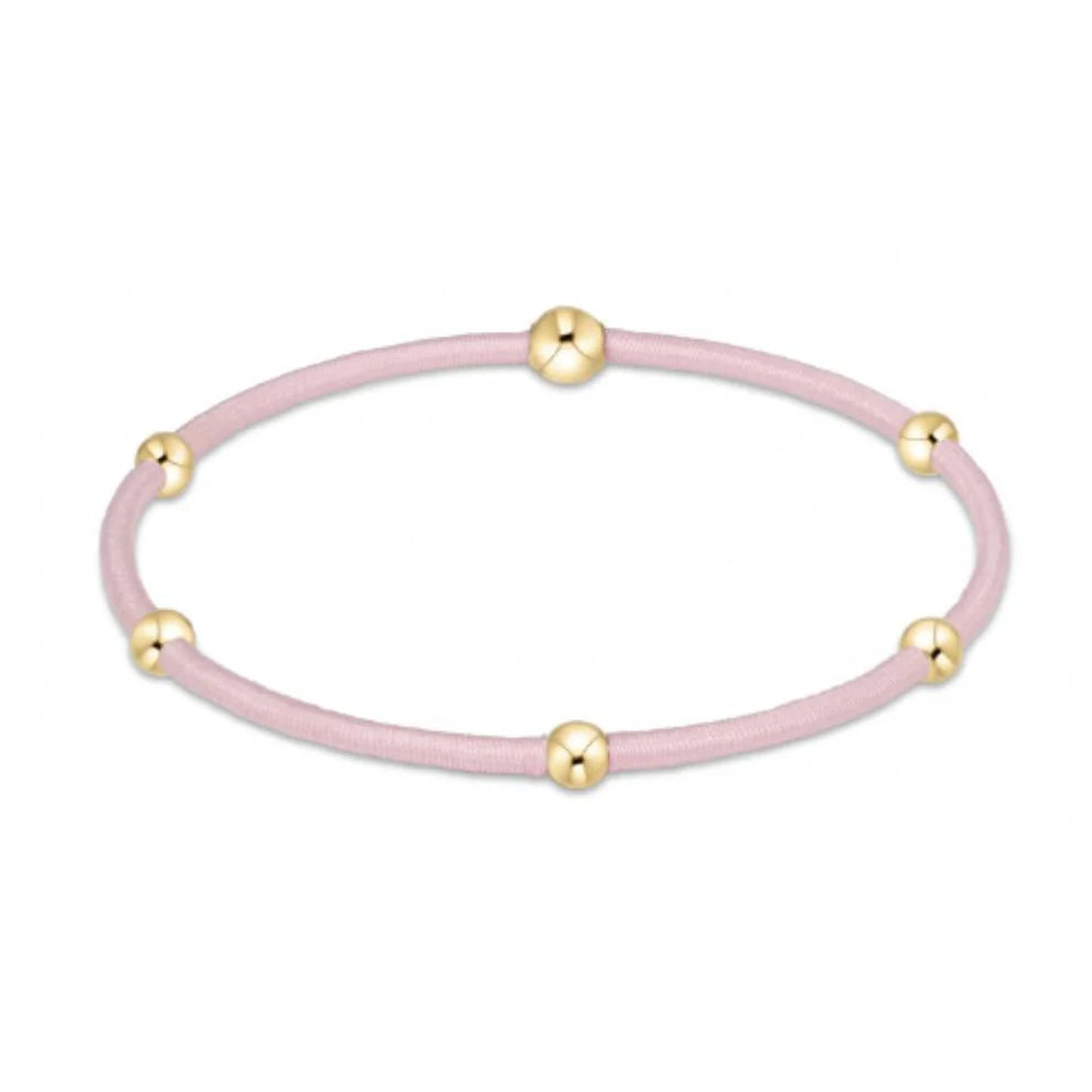 "e"ssentials Light Pink