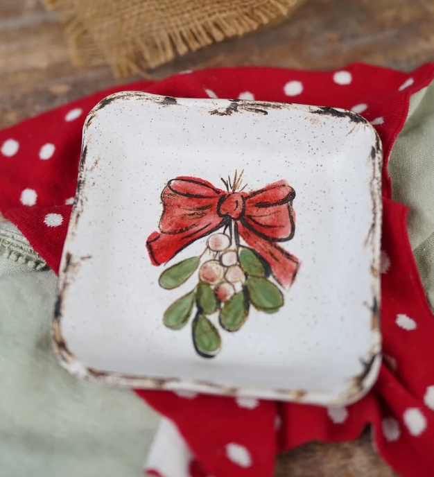 Merry Mistletoe Dish
