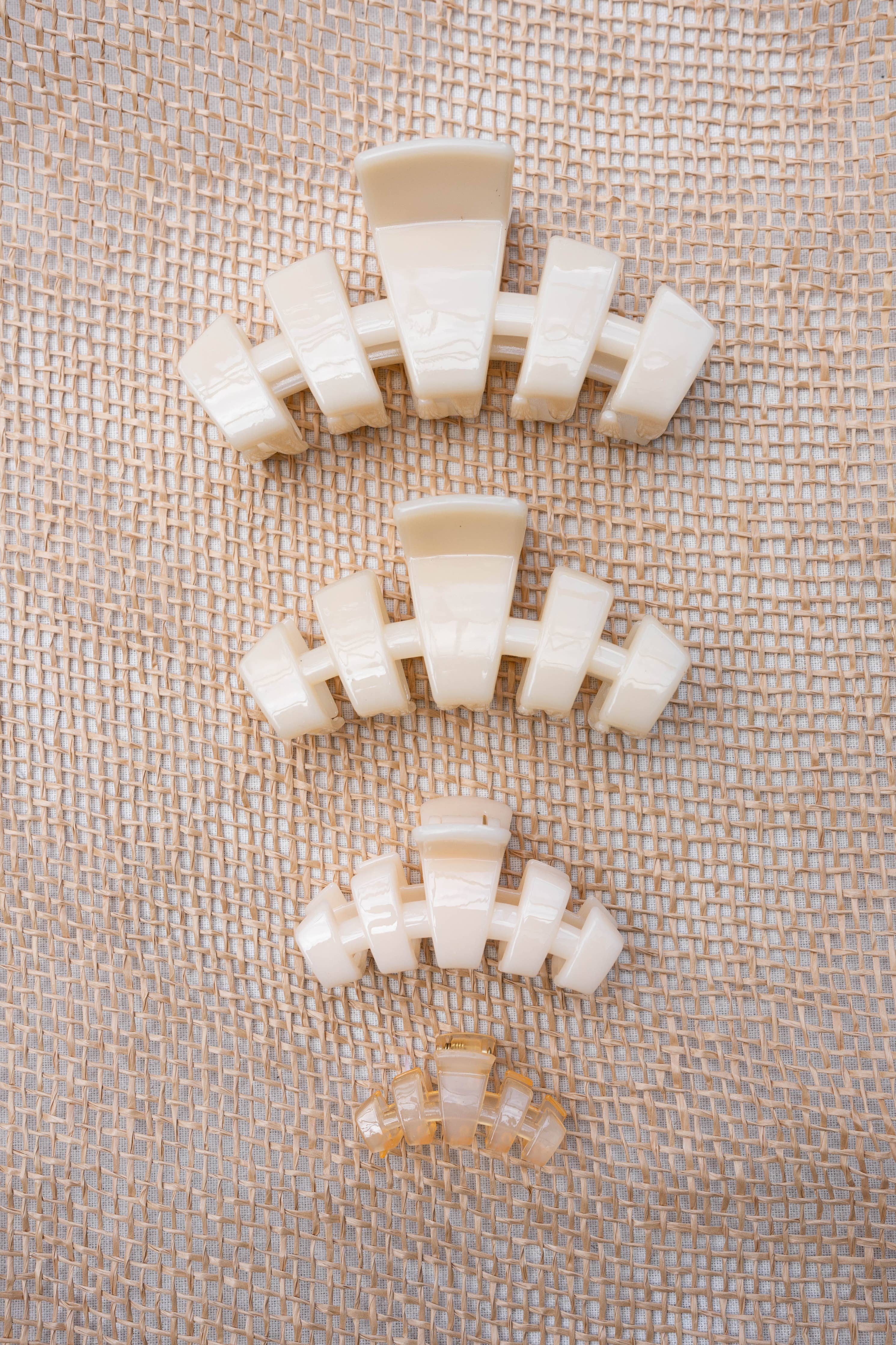 Classic Hair Clip | Tiny | Almond Beige