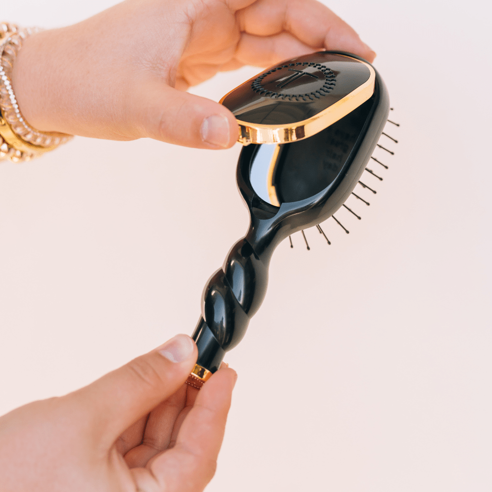 TELETIES - Mini Detangler Brush | Jet Black | Medium
