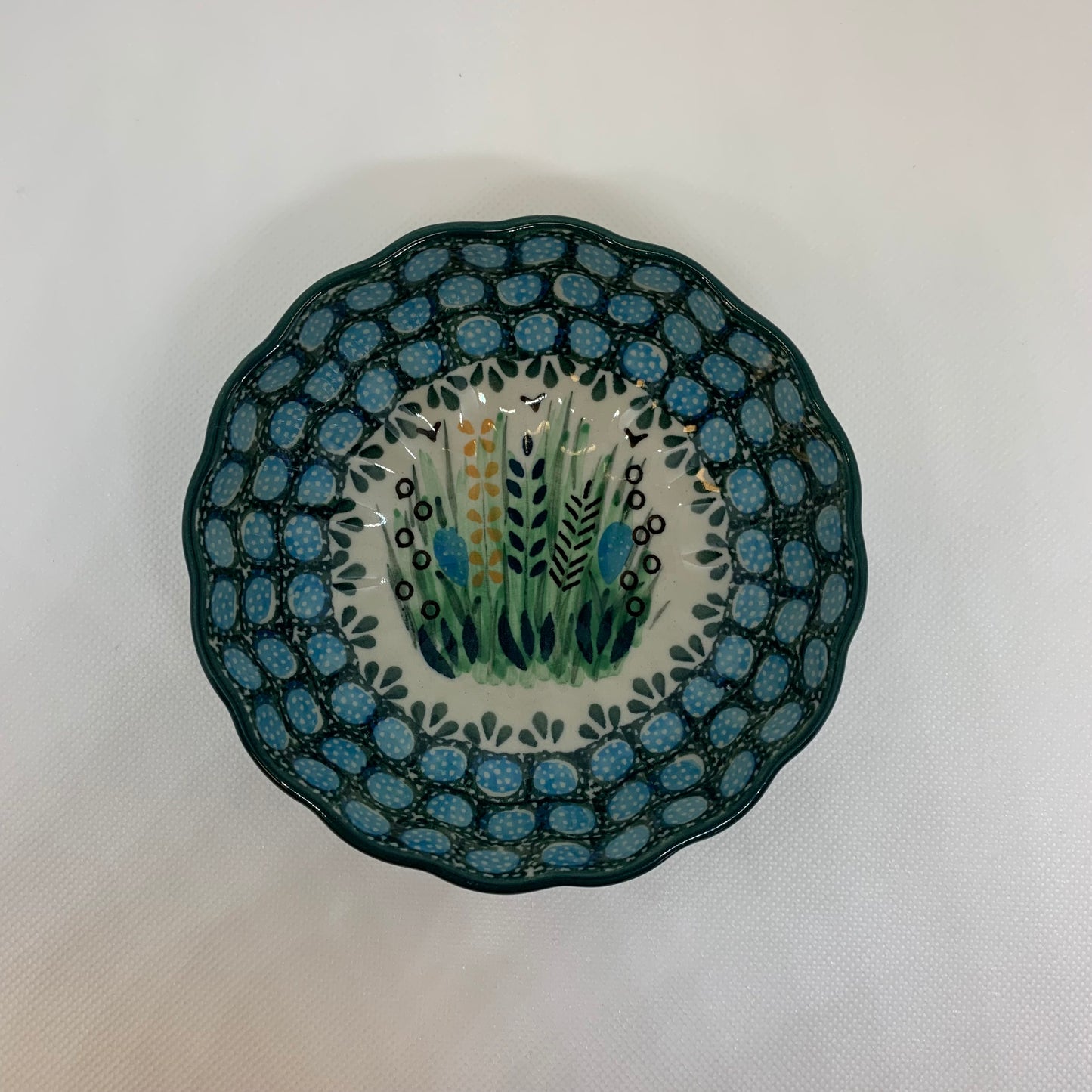 U0803 Scalloped Bowl 4.5"