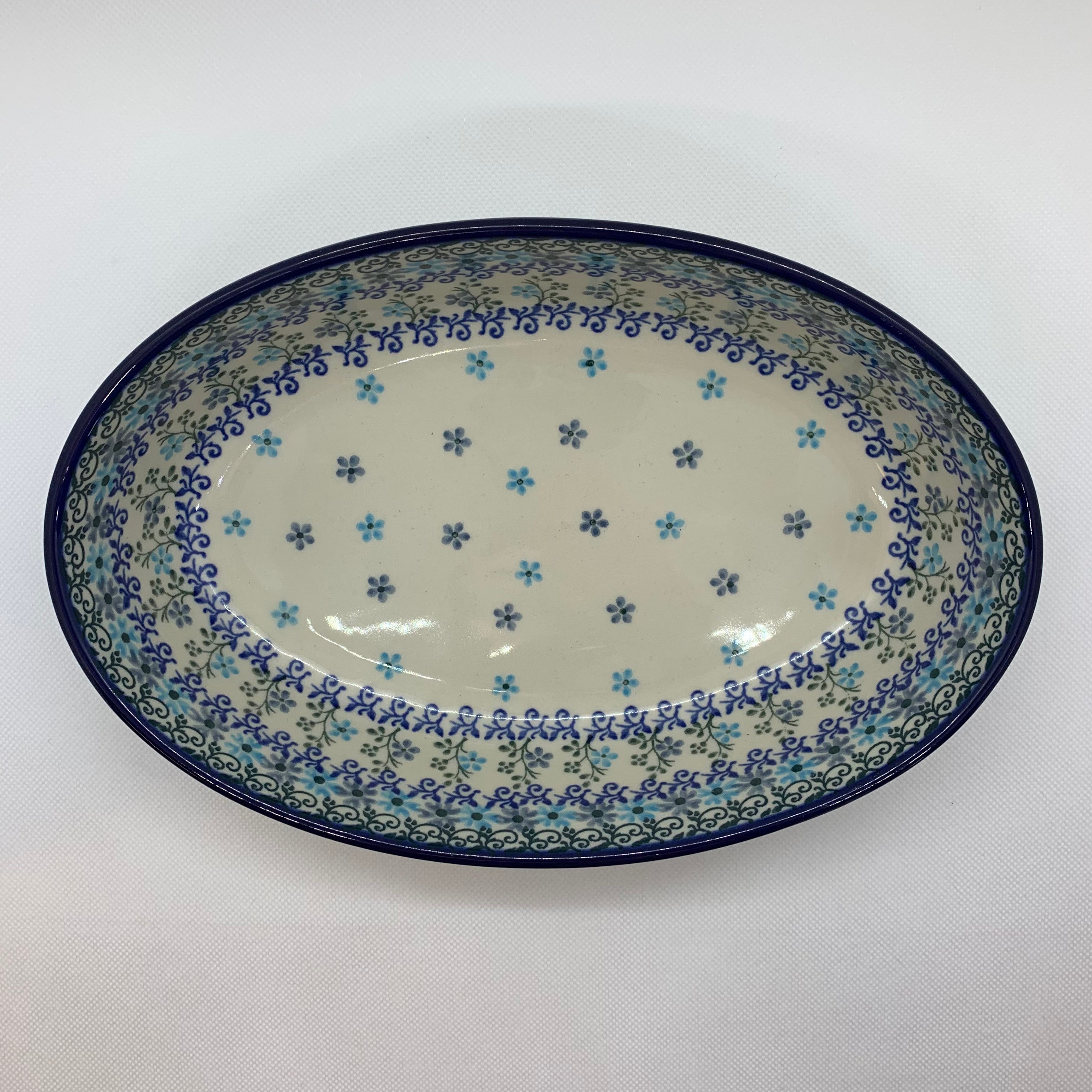 Icicle Oval Baker 9.5"