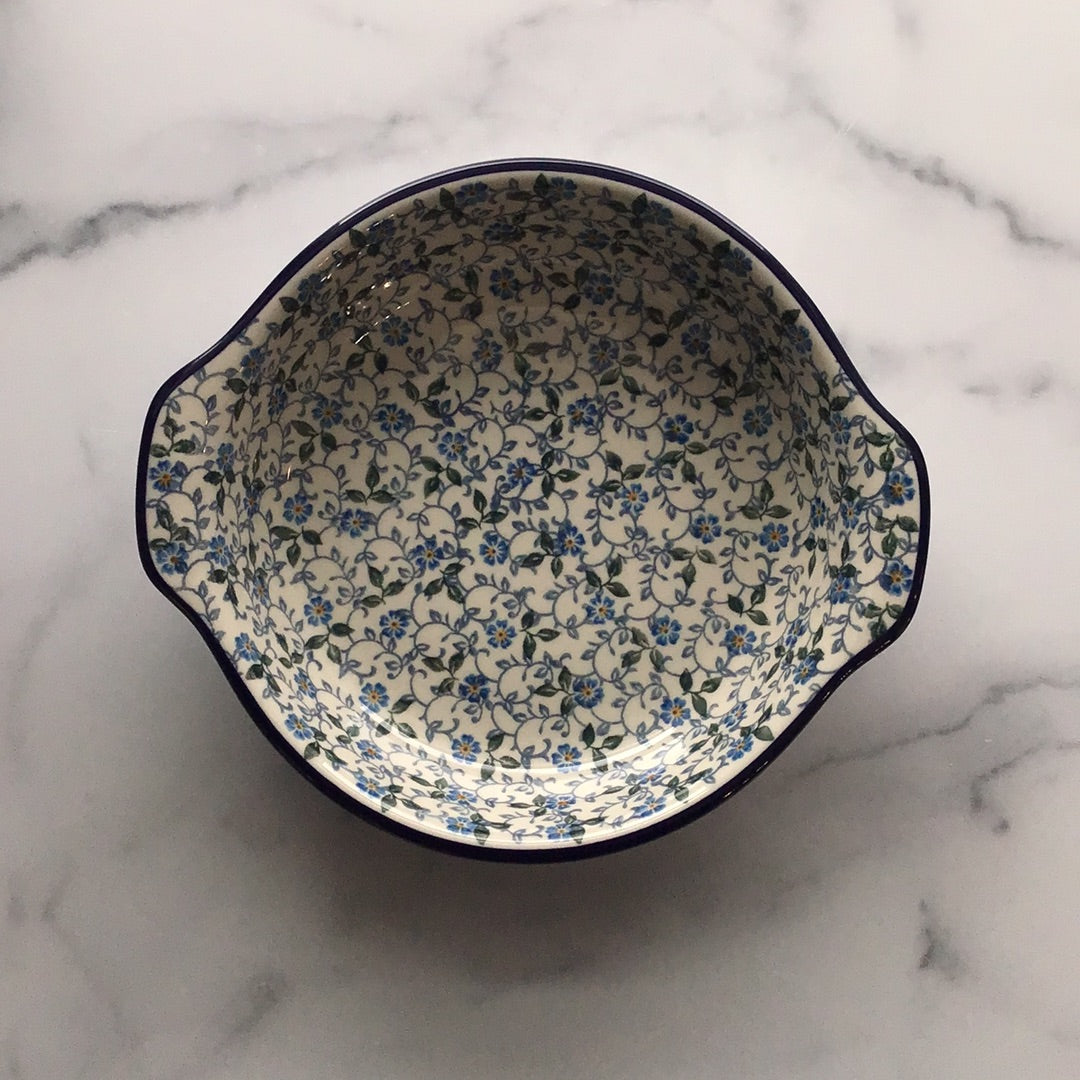 Sapphire Round Baker w/Grips 8"