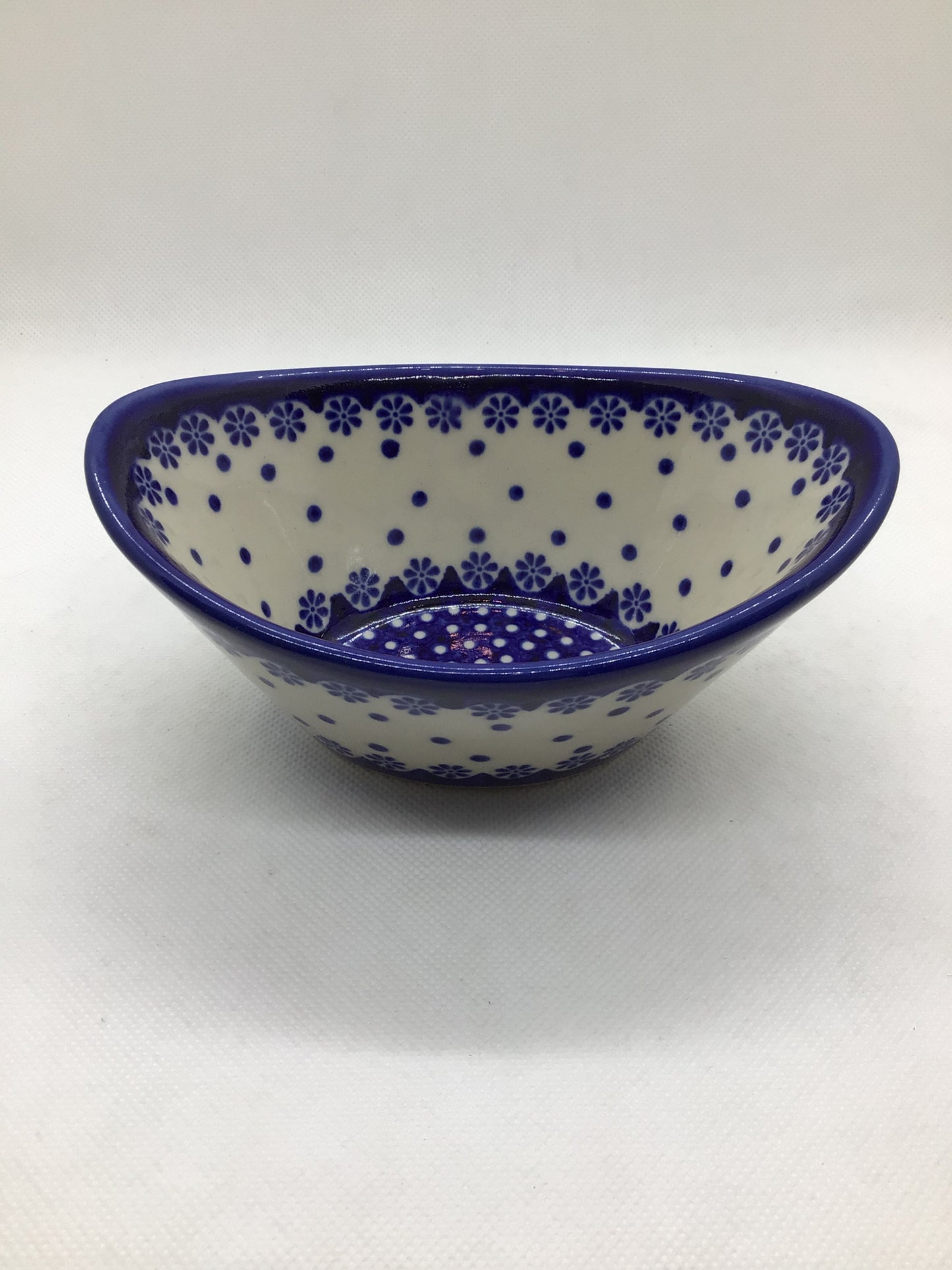 KALICH Queen Anne's Lace Tub Bowl 5.5"