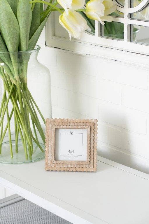 Adams &amp; Co. Wood Photo Frame Scallop 4x4