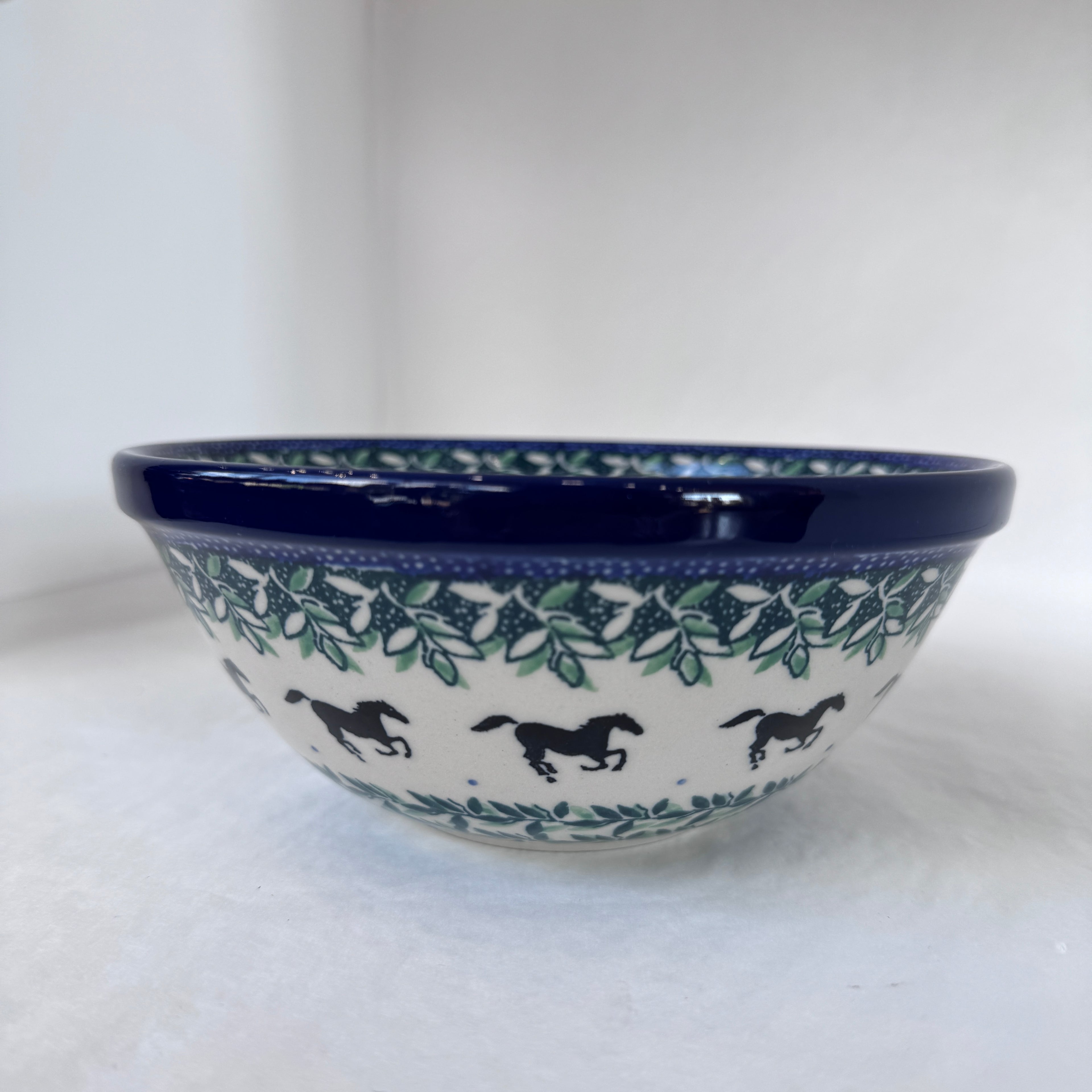 Black Beauty Nesting Bowl 6.5"