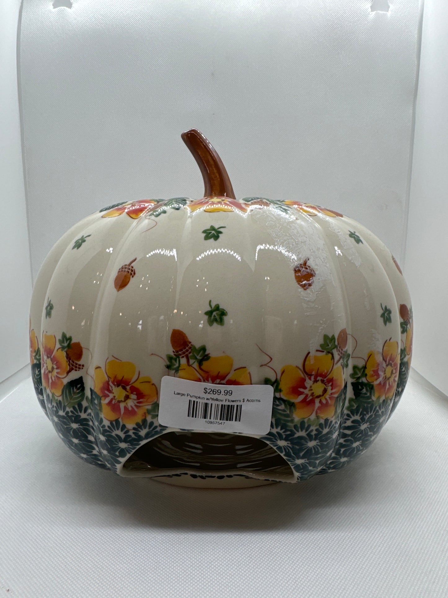 KALICH Large Pumpkin w/Yellow Flowers & Acorns