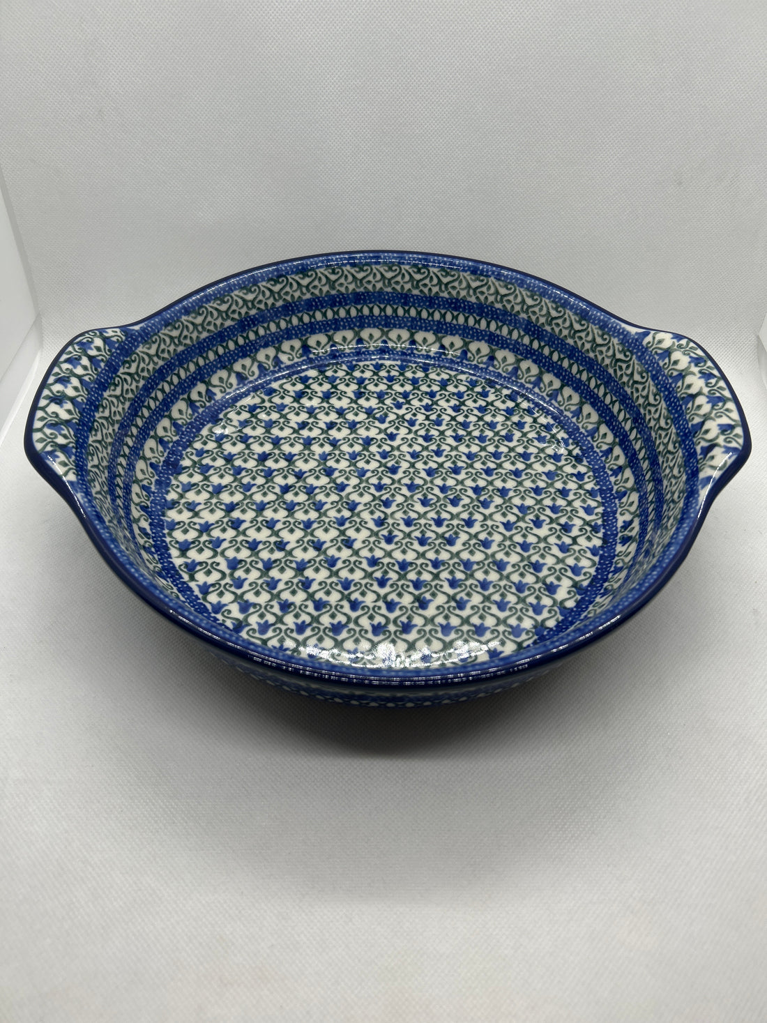 Tulip Trellis Round Baker w/Grips 10"