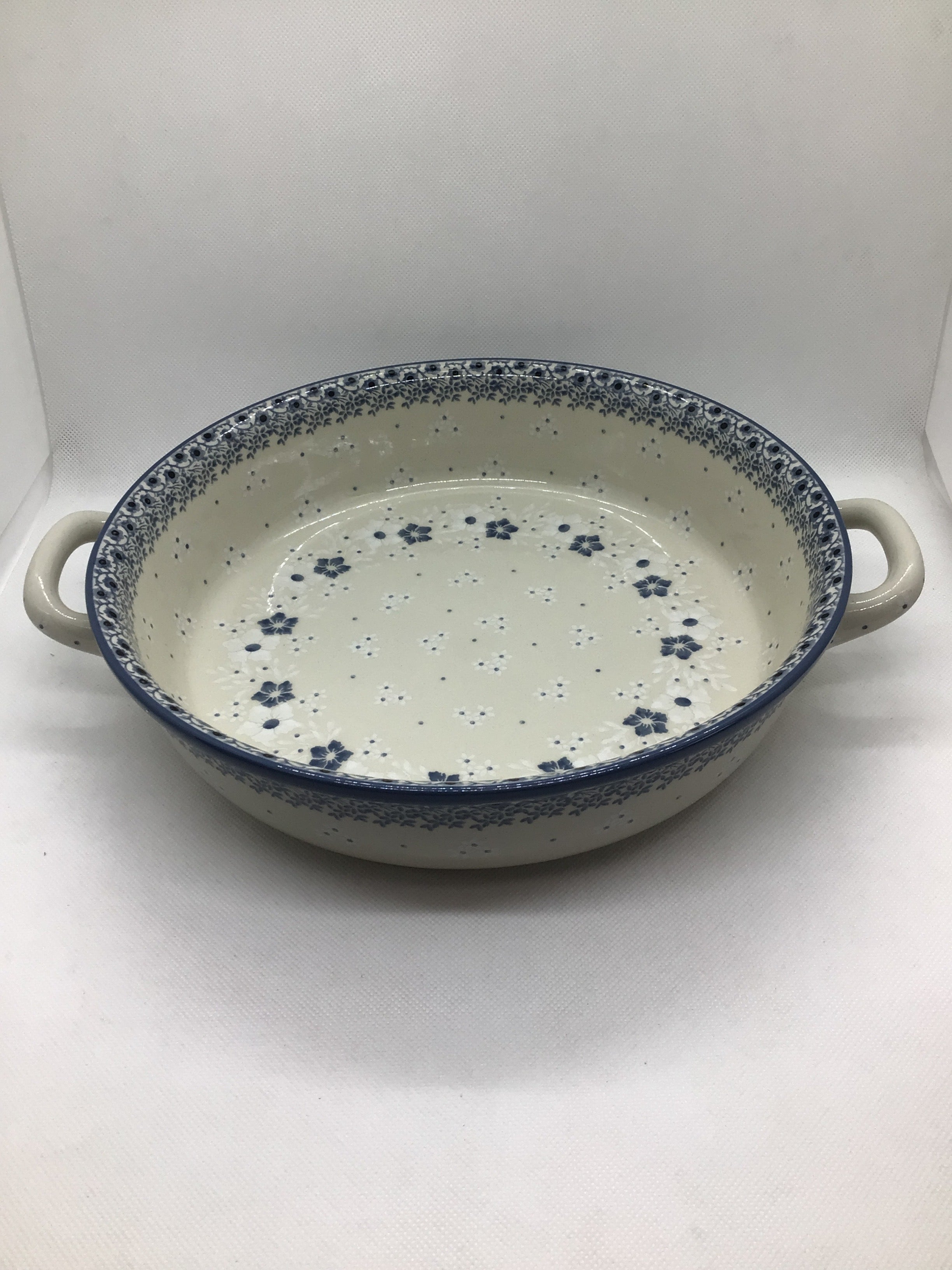 Simple Elegance Round Baker w/Handles 10&quot;