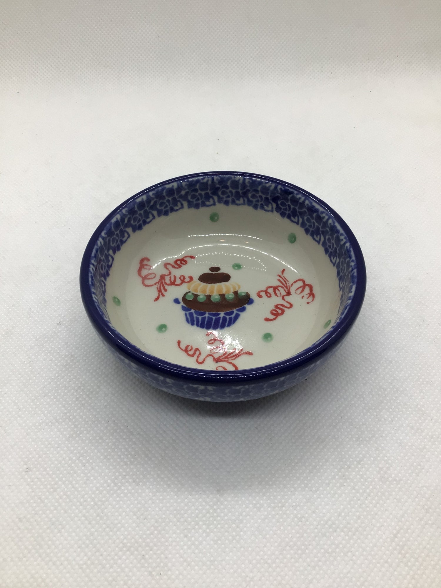 Sweet Swirl Tiny Round Bowl 3.5&quot;