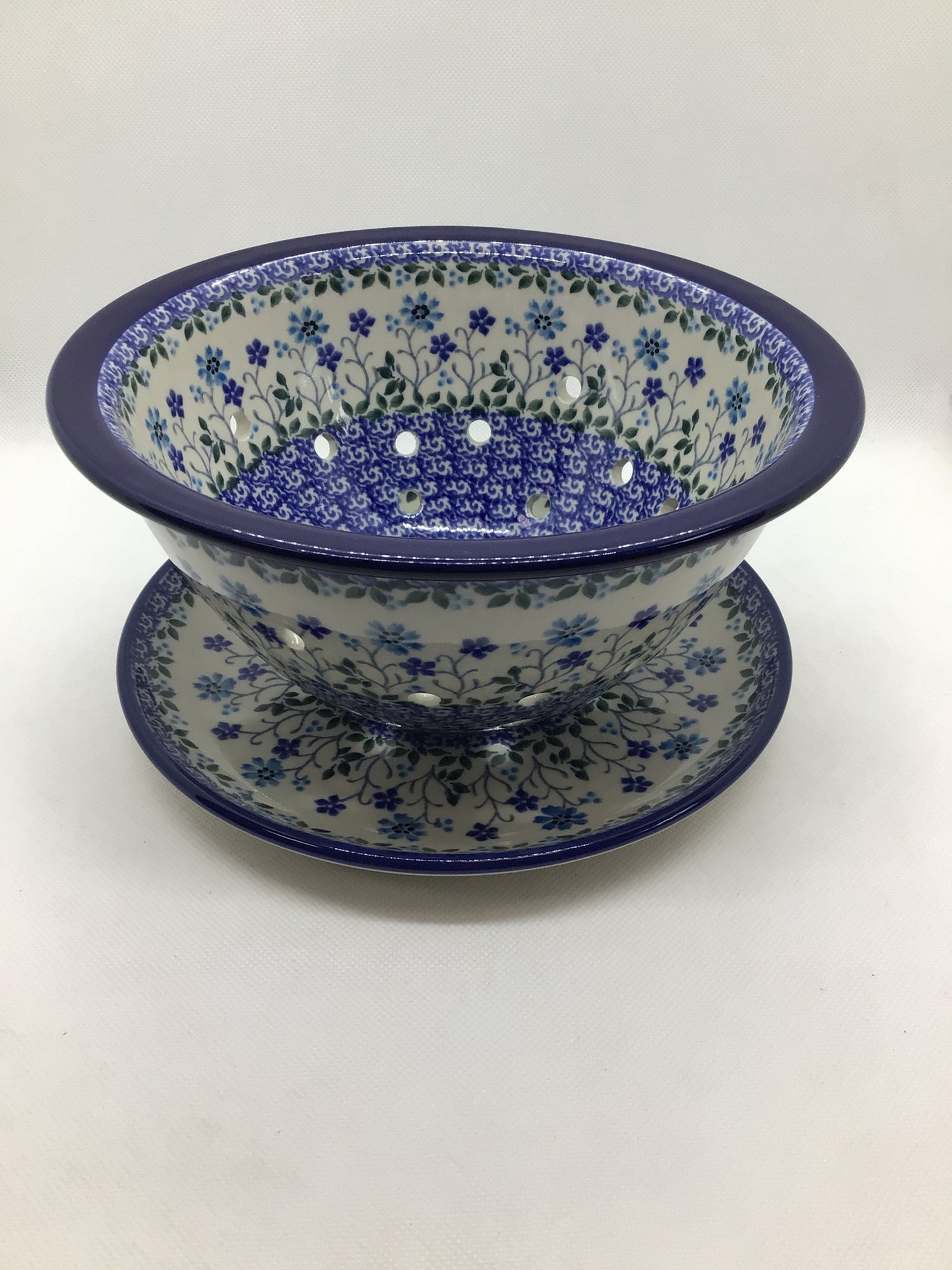 Georgia Blue Berry Bowl w/Saucer