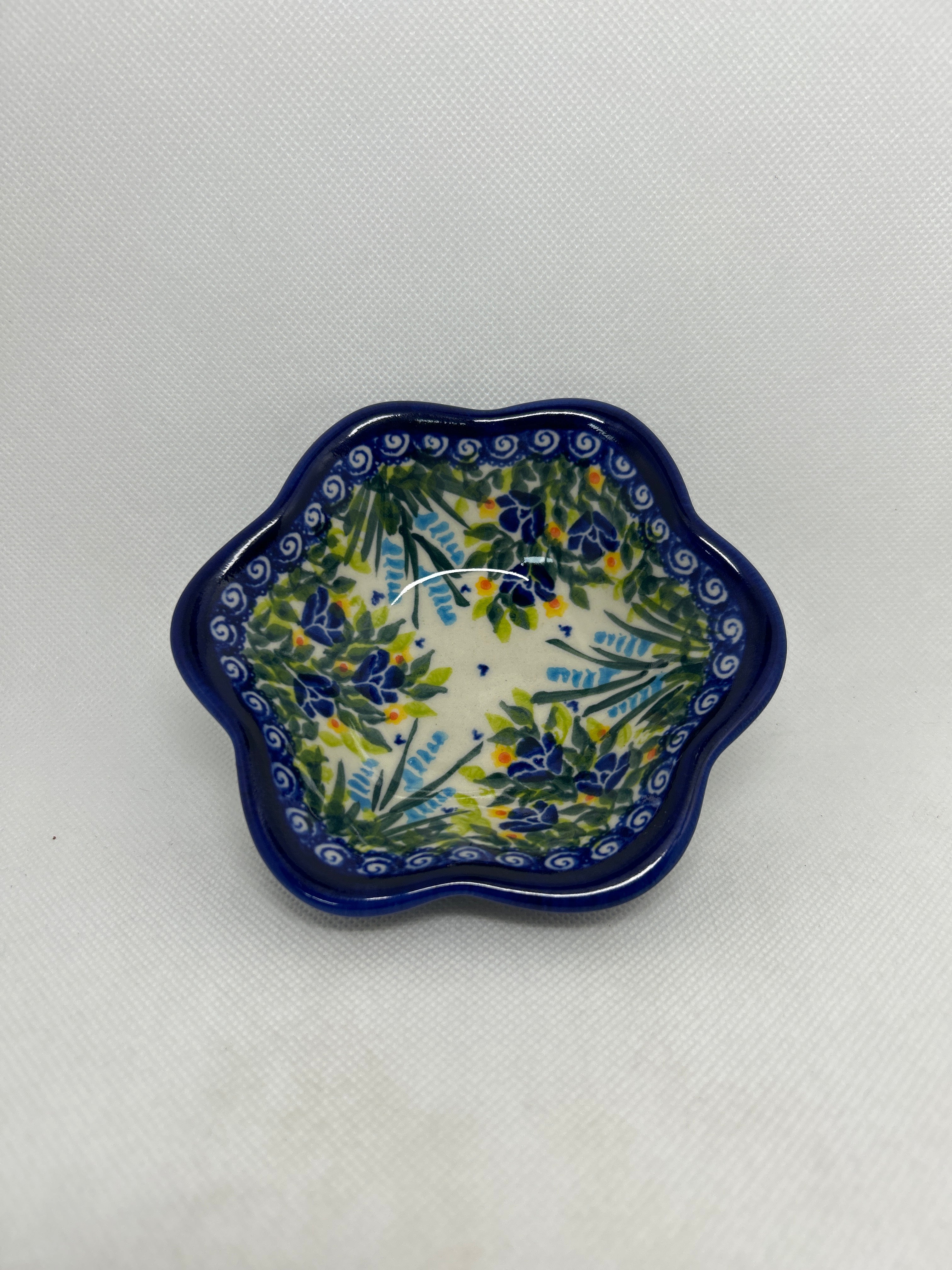 KALICH Blue Crocus Flower Bowl 5&quot;