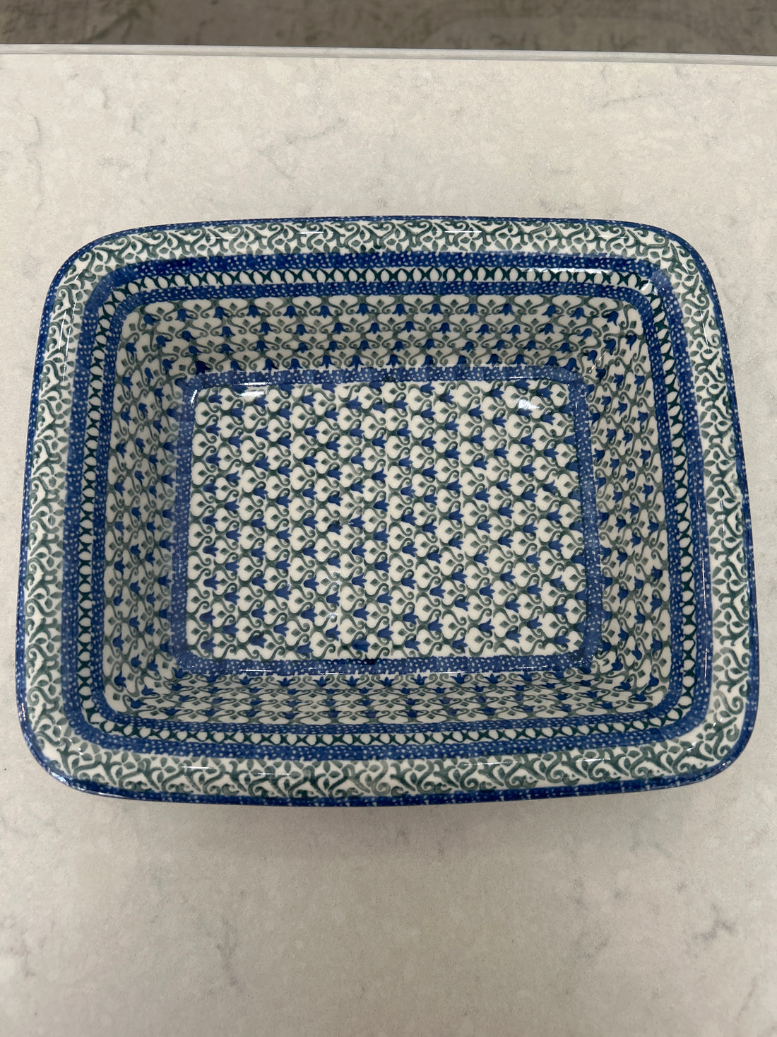 Tulip Trellis Baker w/Rim