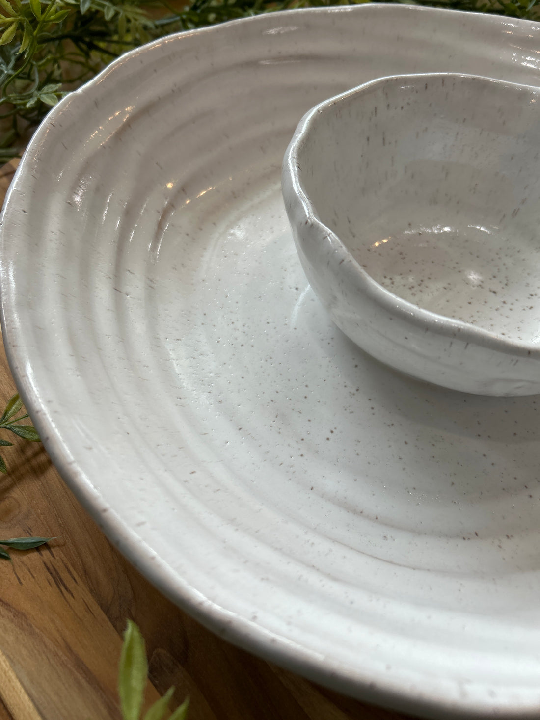 Chip &amp; Dip Bowl-Eyelet White