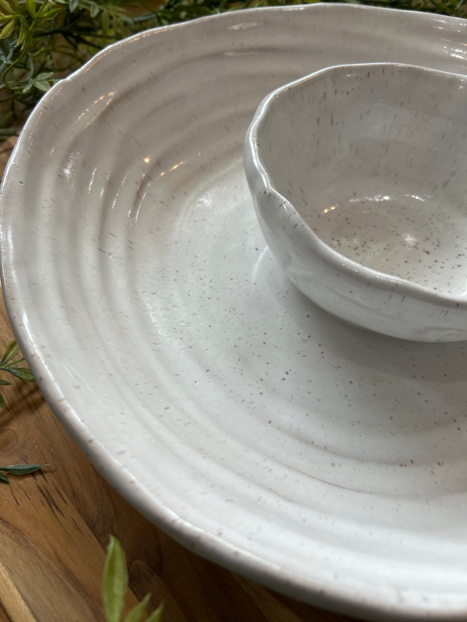 Chip &amp; Dip Bowl-Eyelet White