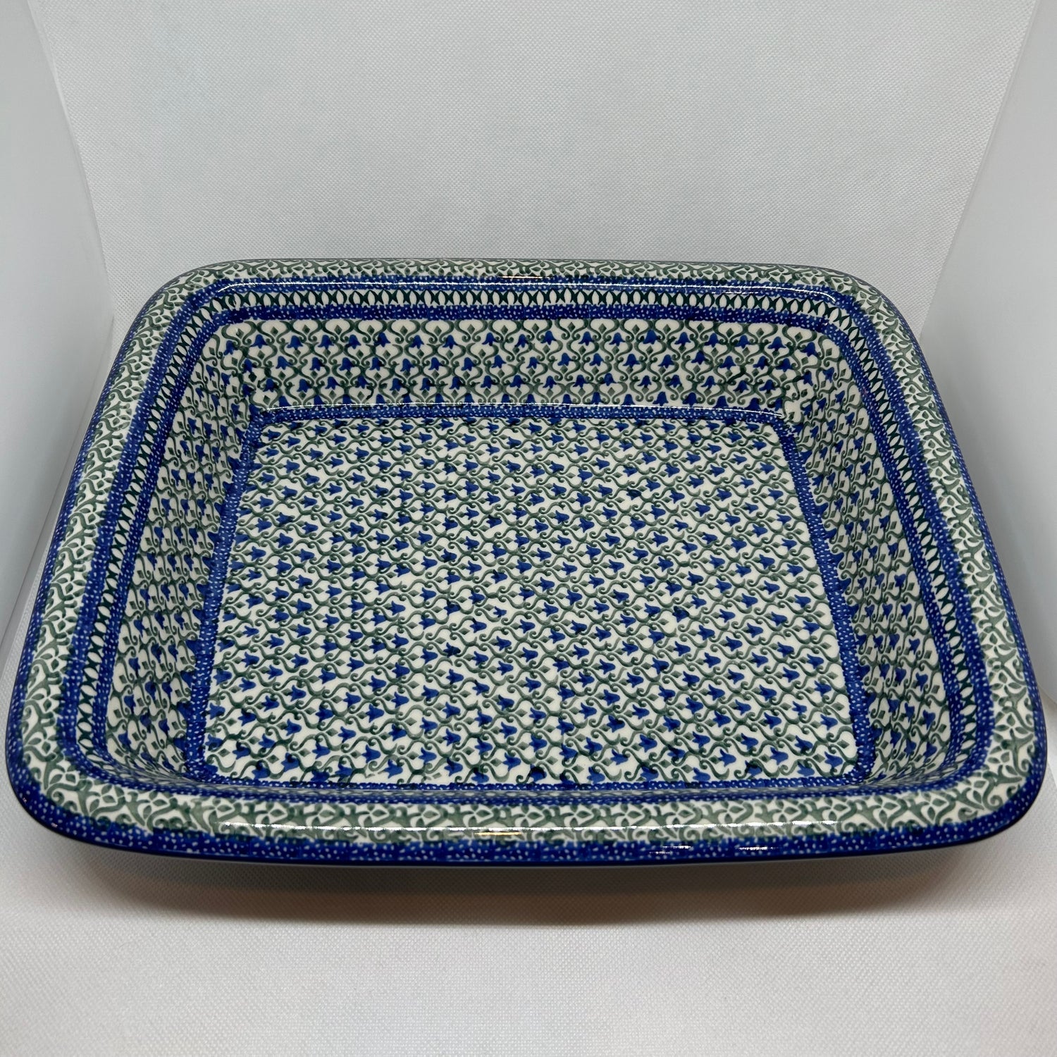 Tulip Trellis Lasagna Baker