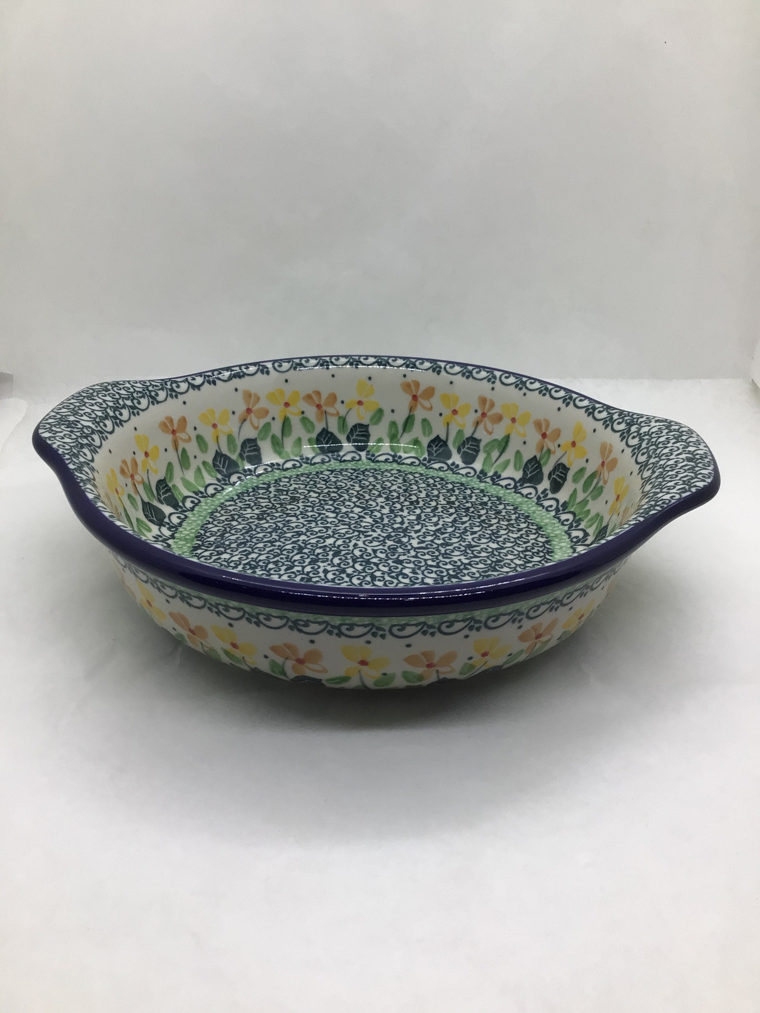 Peaches N Cream Round Baker w/ Grips 8"