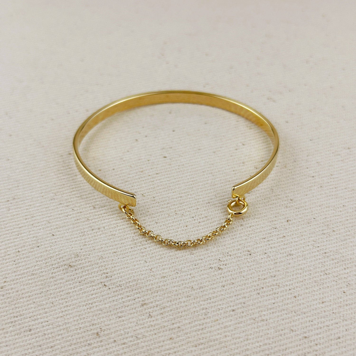 GoldFi - 18k Gold Filled Polished Bangle With Chain