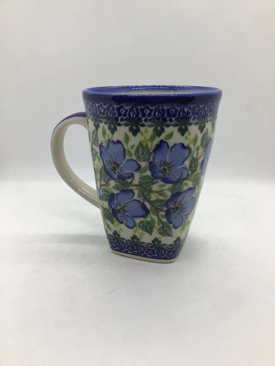 KALICH Blue Pansy Tall Mug 16 oz