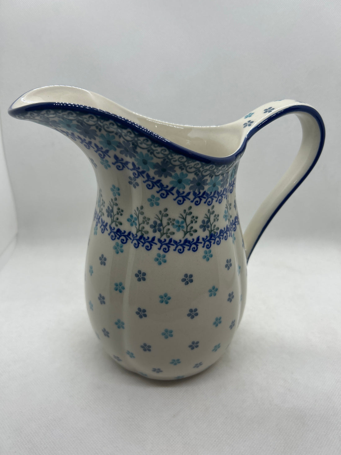 Icicle Pitcher 43 oz